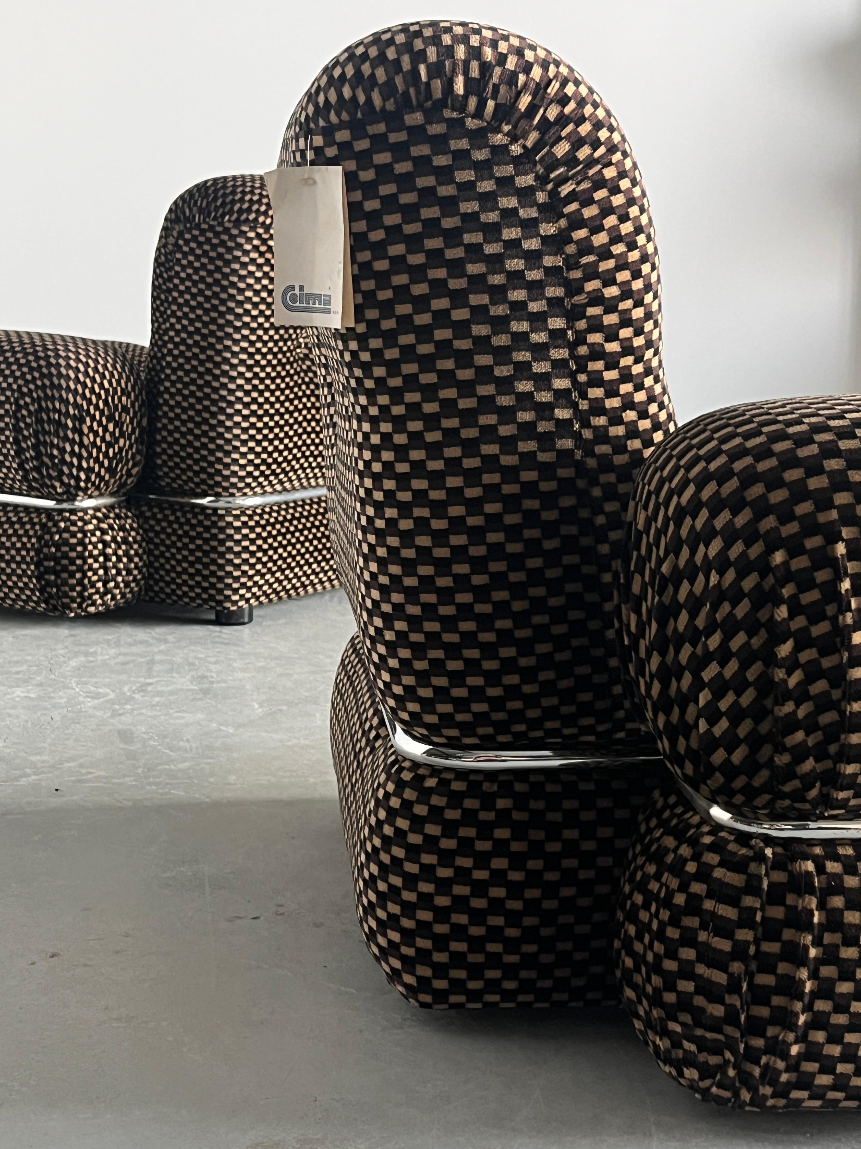 Fin du 20e siècle Causeuse du milieu du siècle en tissu à carreaux et acier chromé, Italie des années 1970 en vente