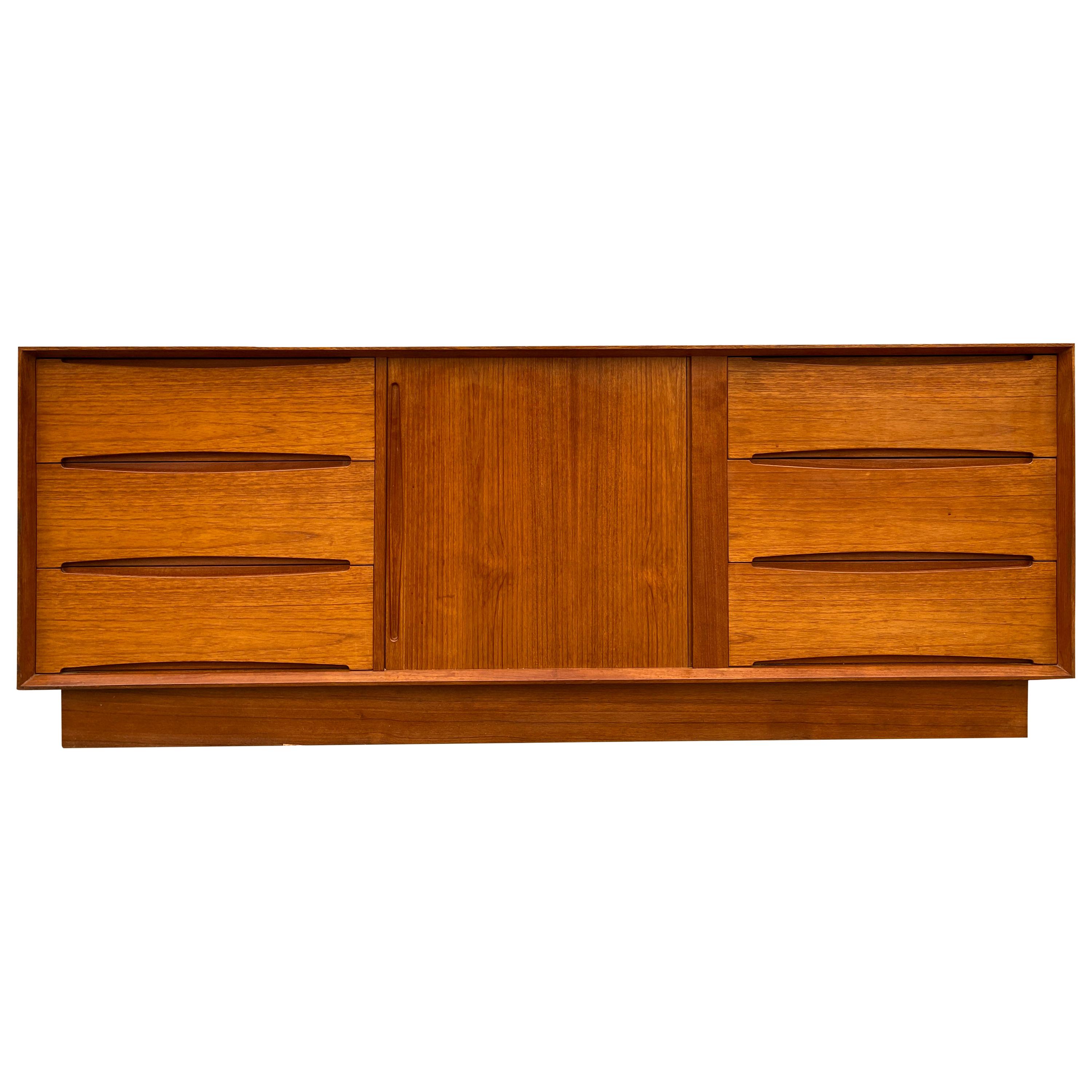 Midcentury Low Dyrlund Teak Dresser Credenza Six-Drawer