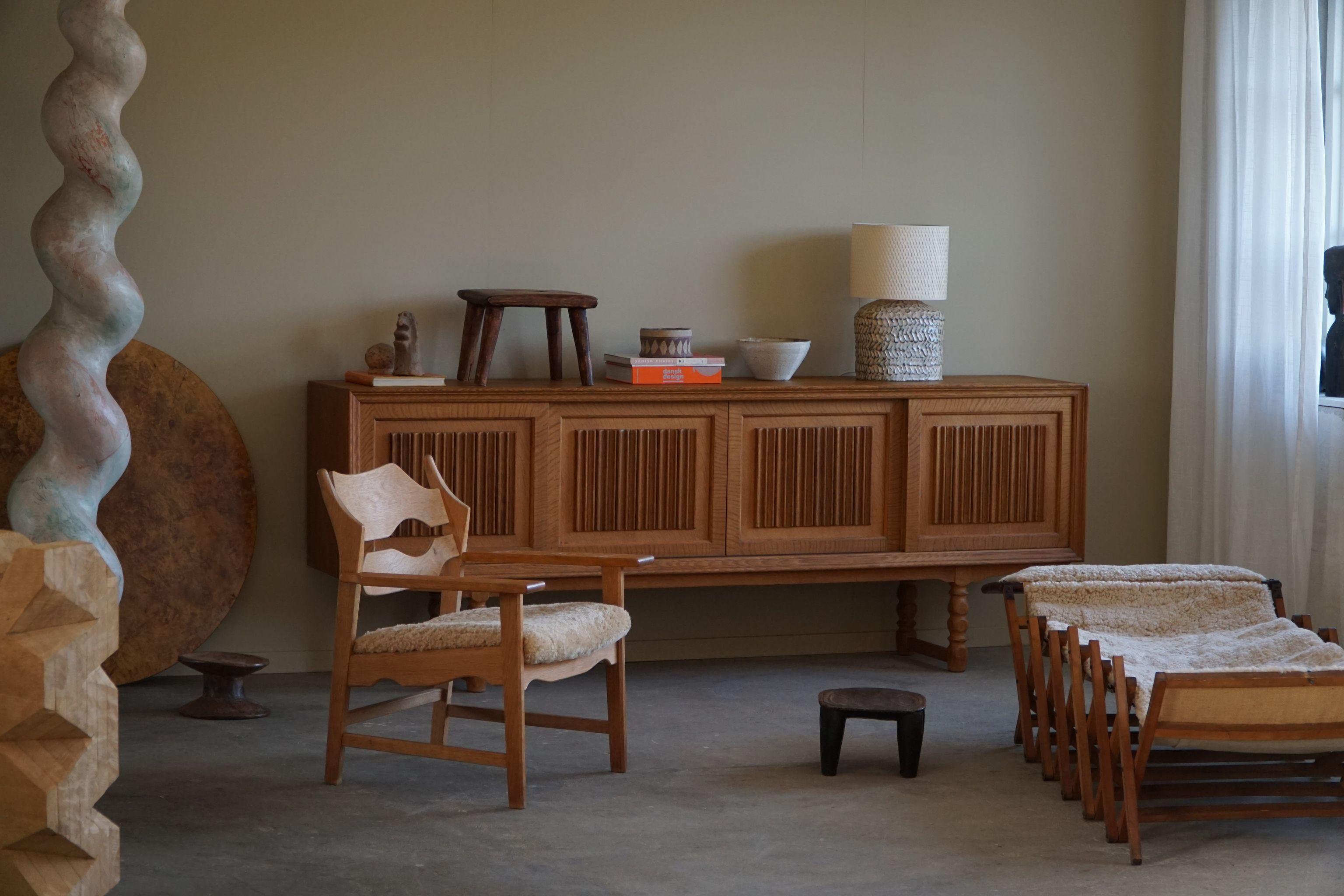 Mid Century Low Sculptural Sideboard in Oak, Made by a Danish Cabinetmaker, 1960 For Sale 2