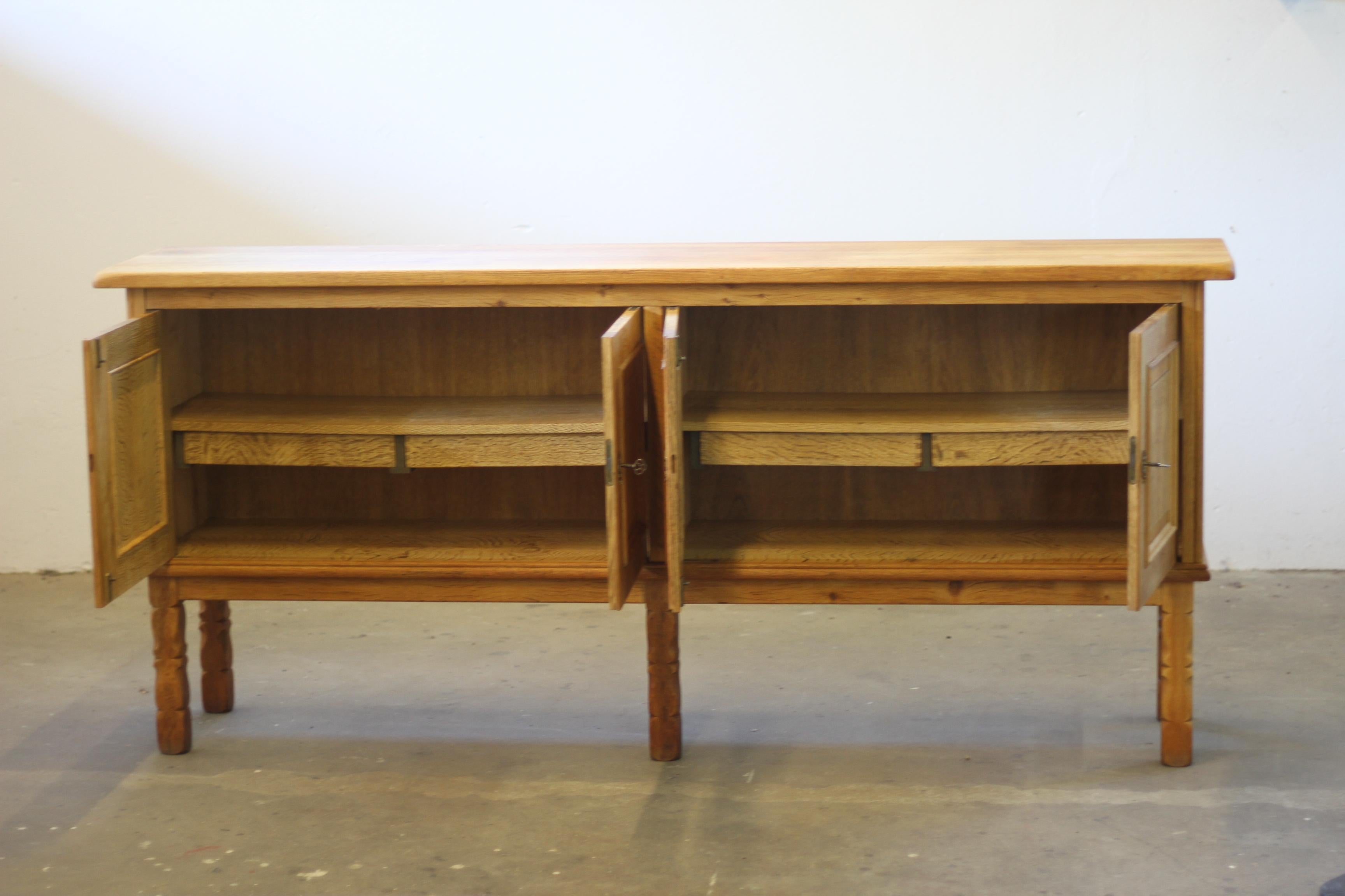 Mid-Century Low Sideboard Cabinet in Oak, Danish style of Henning Kjærnulf, 1960 8