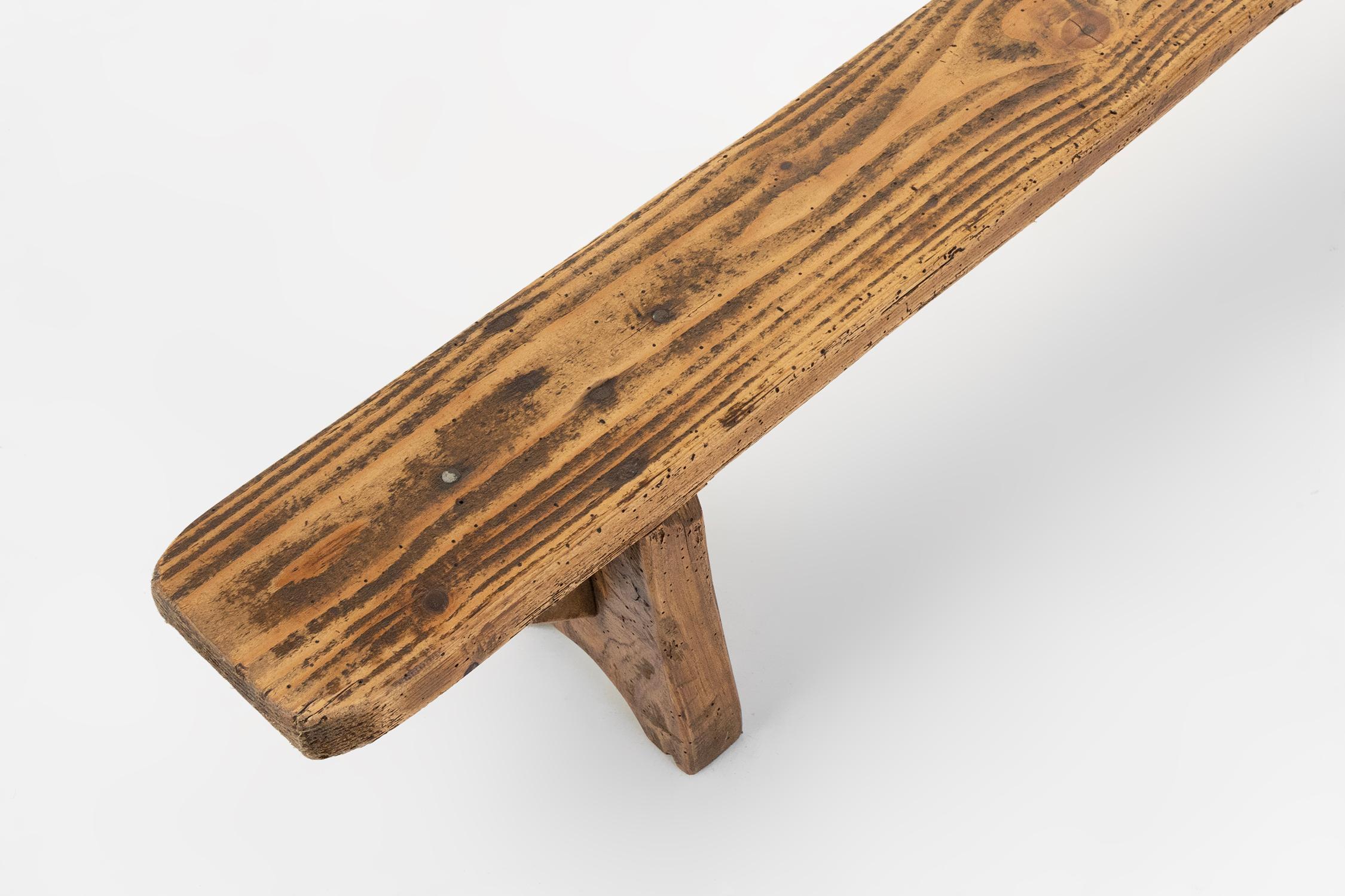 Mid century low wooden bench, France ca. 1850 In Good Condition For Sale In Meulebeke, BE
