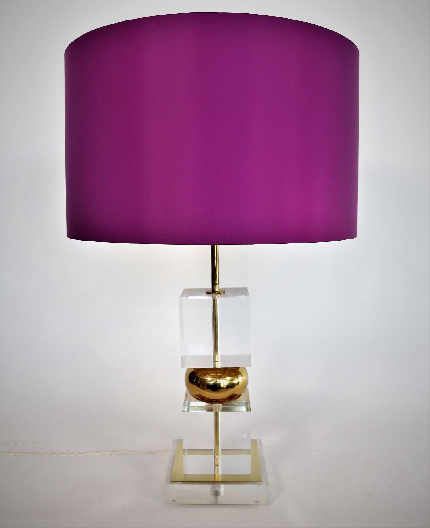Late 20th Century Midcentury Lucite and Brass Table Lamp with Custom Lampshade, 1970s