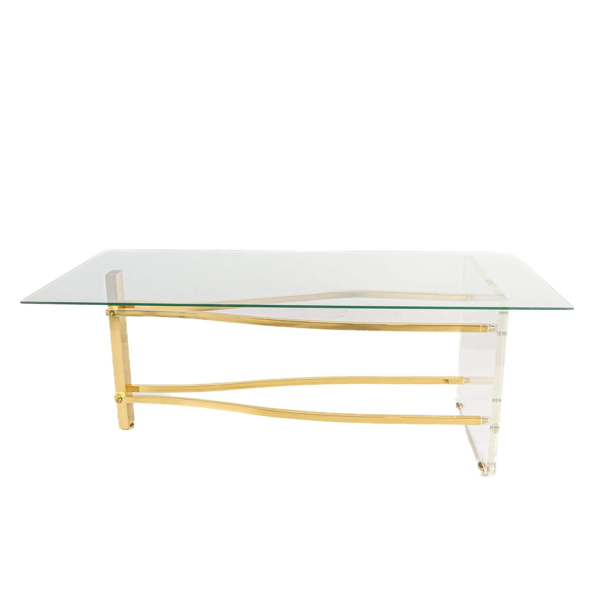 Mid Century Lucite and Brass Waterfall Table Base

 The table measures: 34 wide x 16 deep x 15 inches wide

We take our photos in a controlled lighting studio to show as much detail as possible. We do not photoshop out blemishes. 

We keep you fully