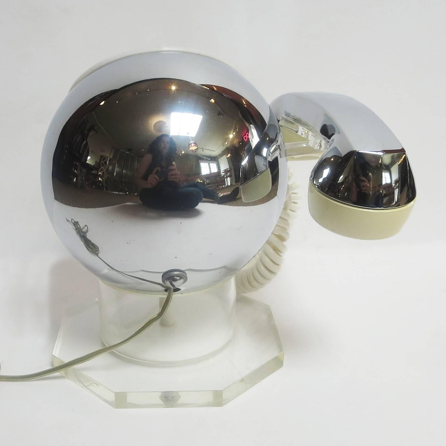 Midcentury Lucite and Chrome Telephone by TeleConcepts Inc., 1977 3