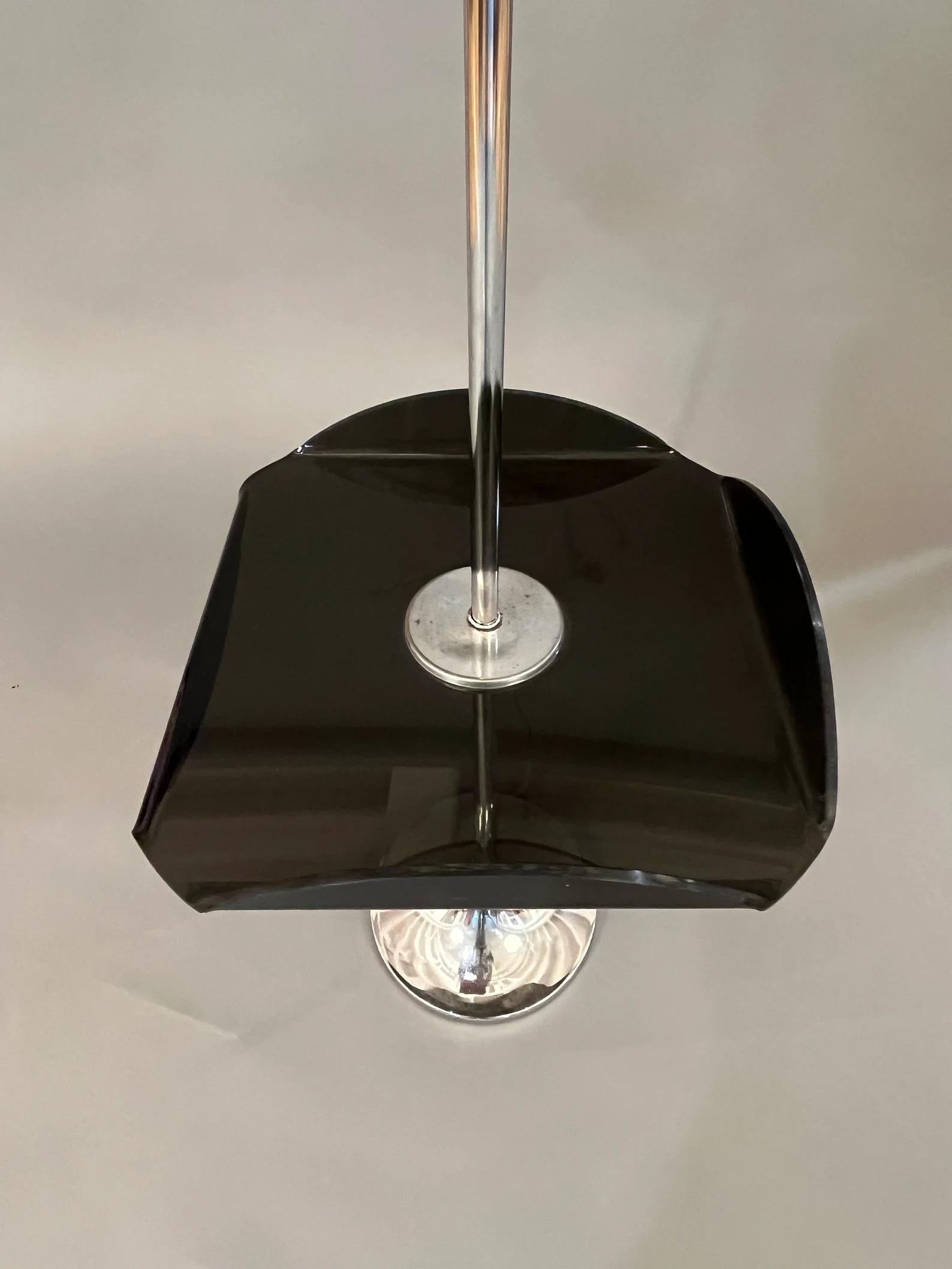 Mid-Century lucite and metal floor lamp 1970's In Good Condition For Sale In Hudson, NY