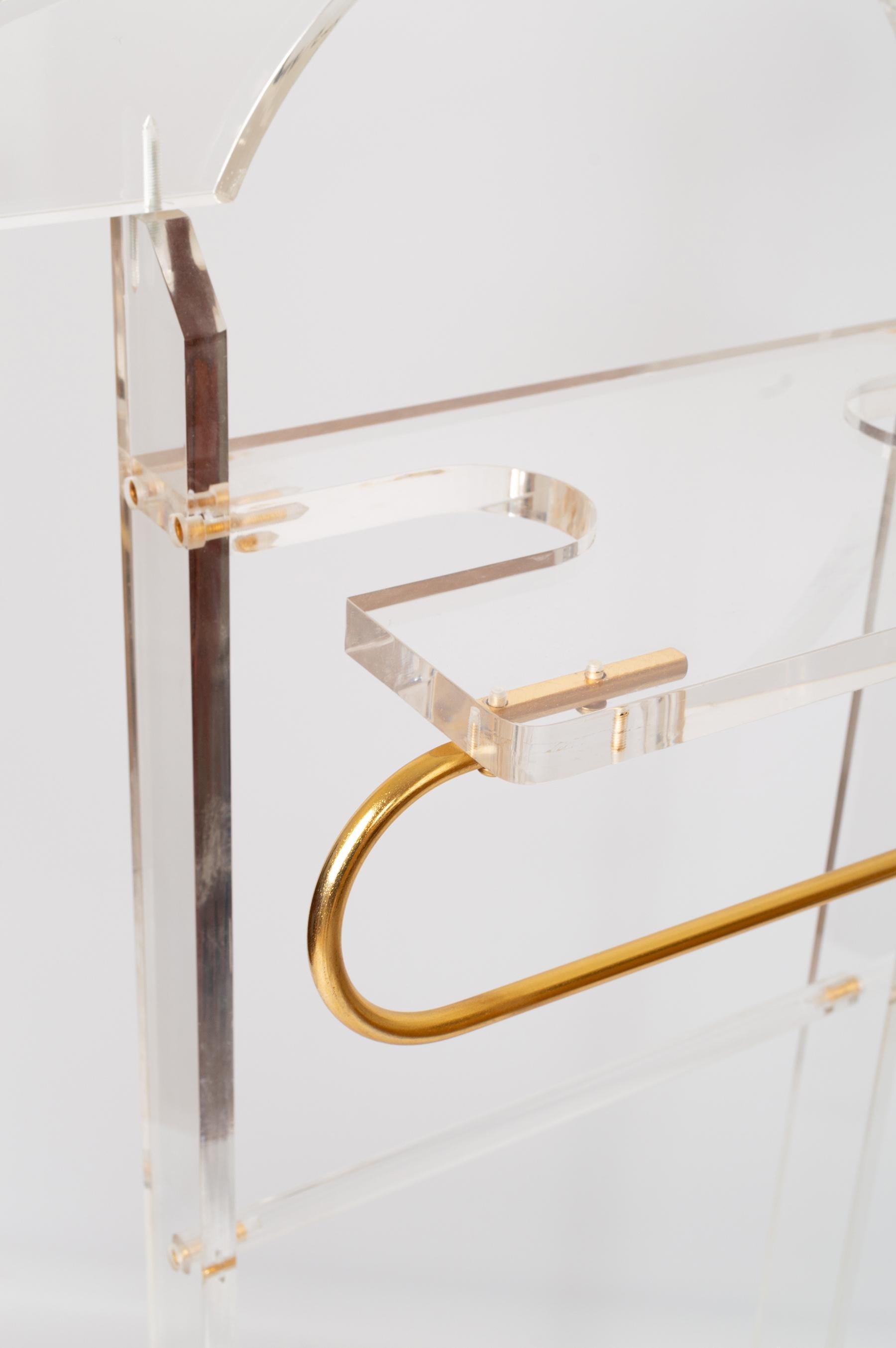 Italian Midcentury Lucite and Brass Valet Stand, Italy, circa 1960