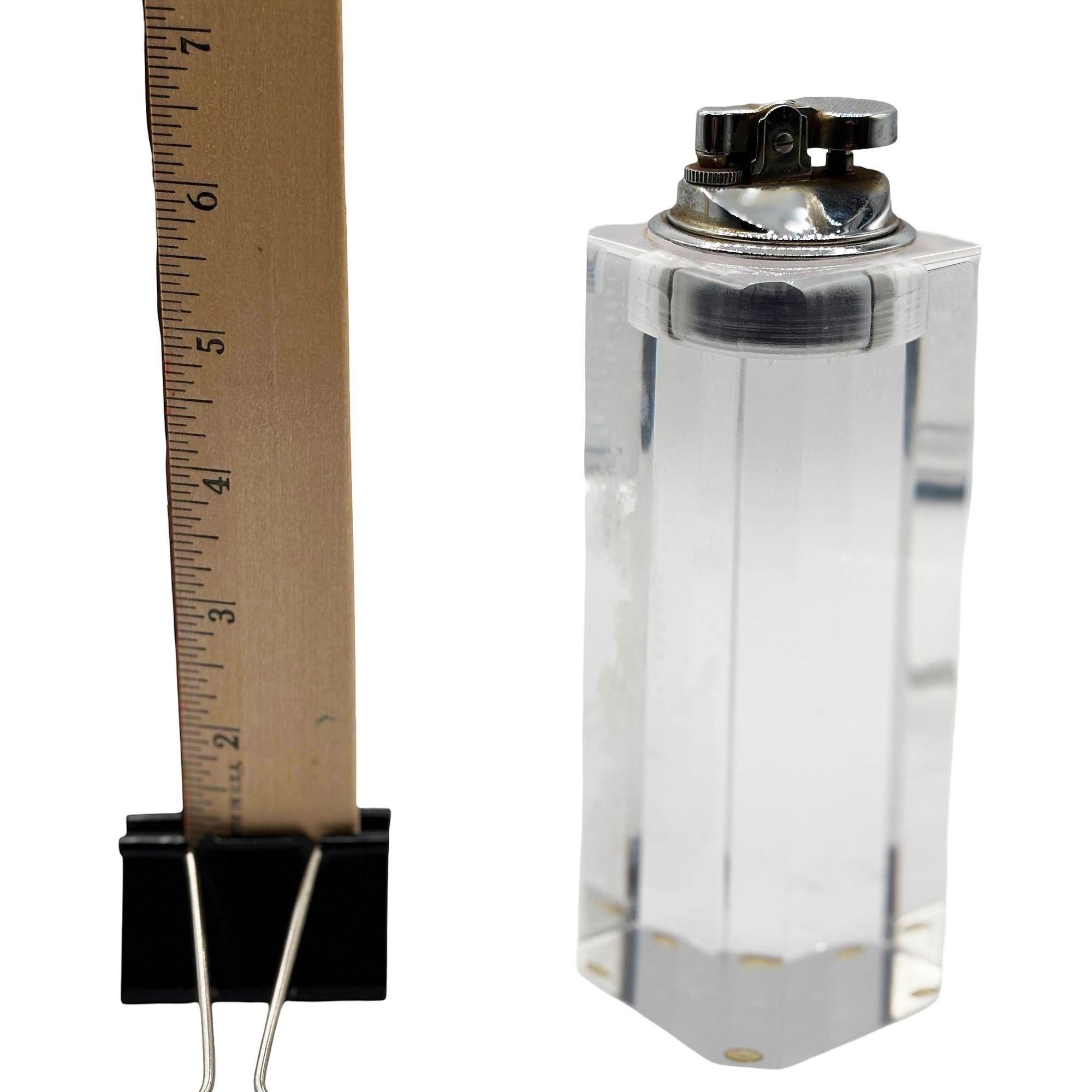 Acier Briquet de table octogonal en lucite et chrome du milieu du siècle par Kingstar en vente