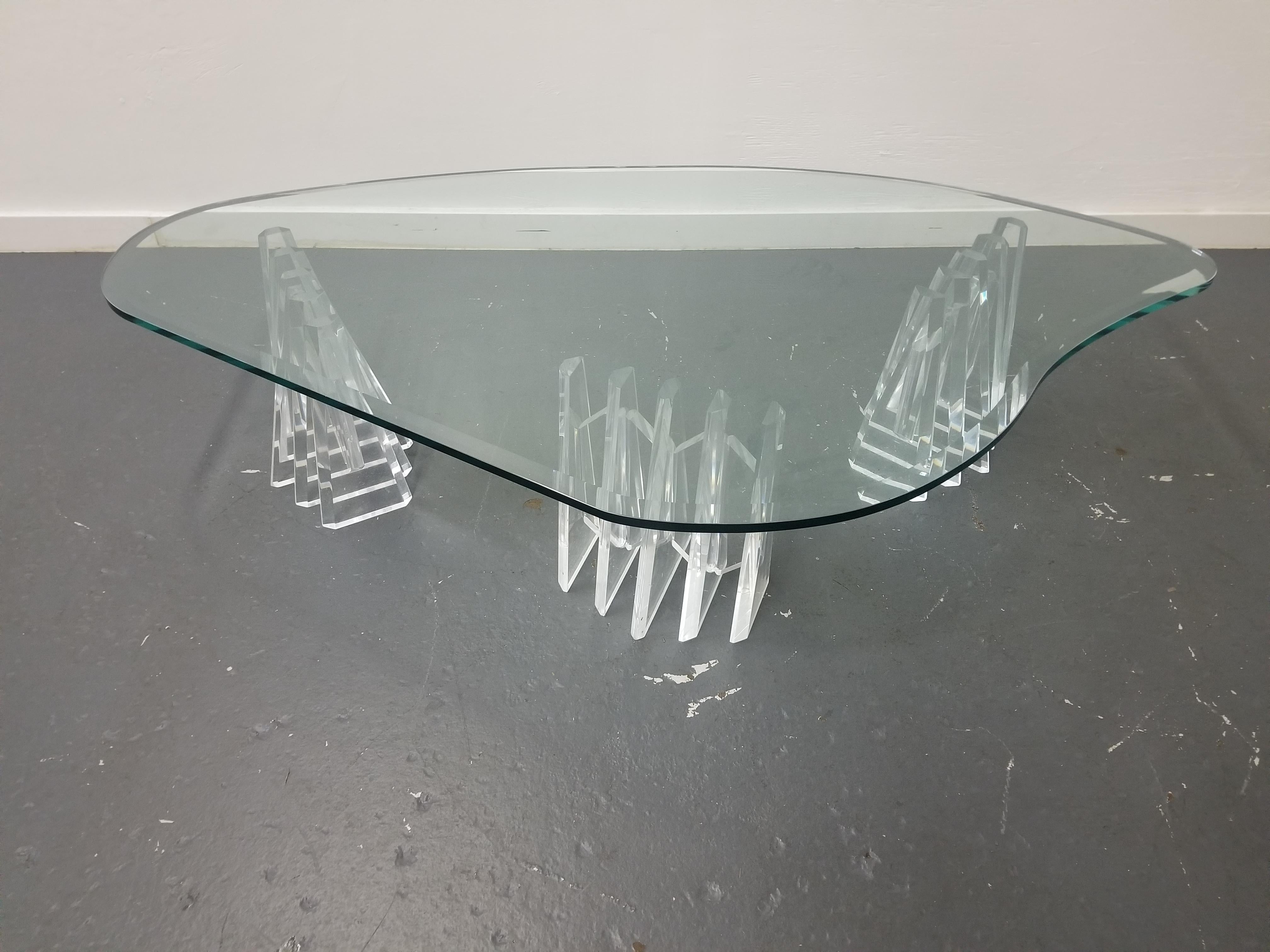 Mid Century Lucite Coffee Table  For Sale 4