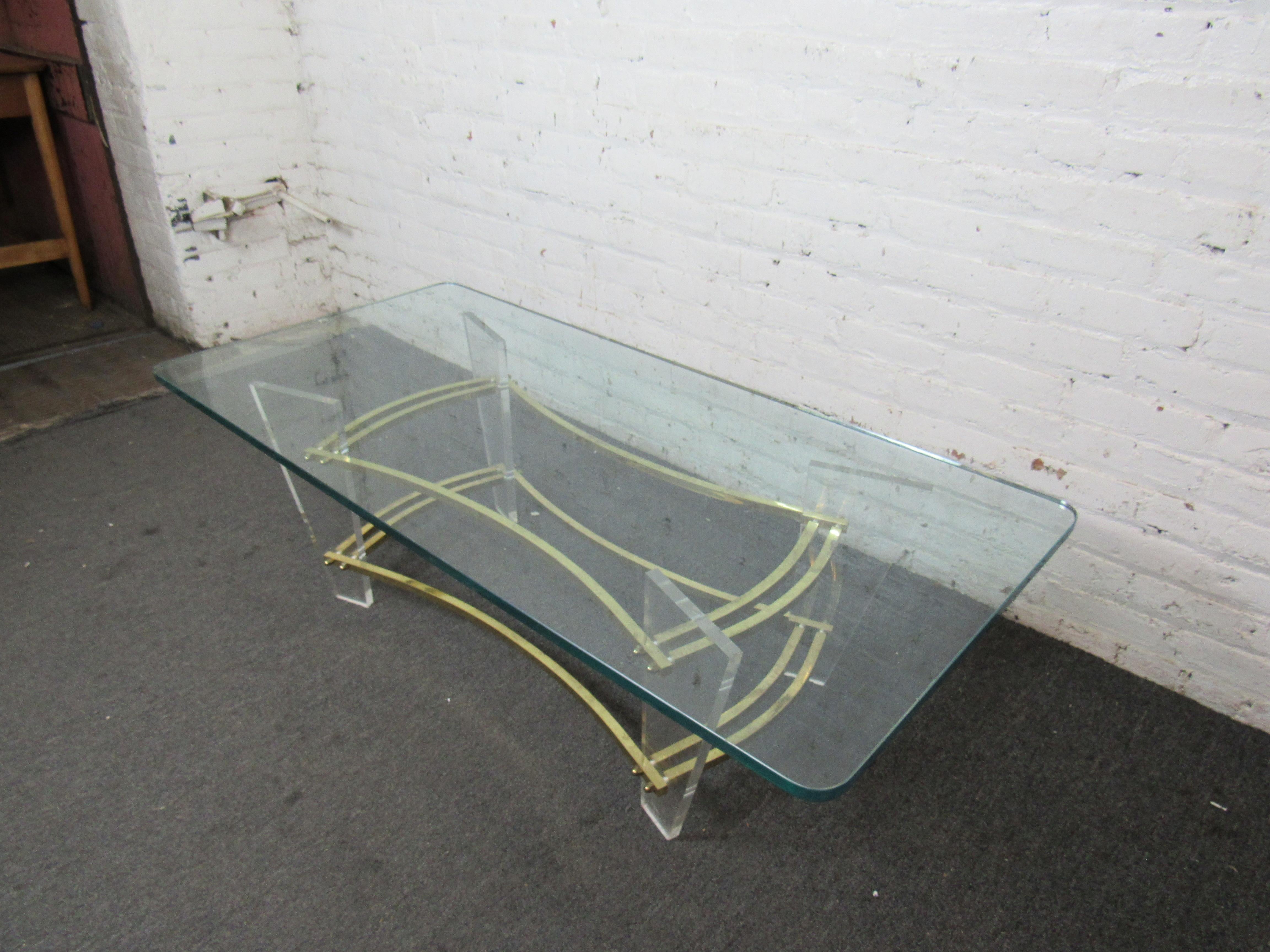 Mid-Century Lucite Coffee Table For Sale 2
