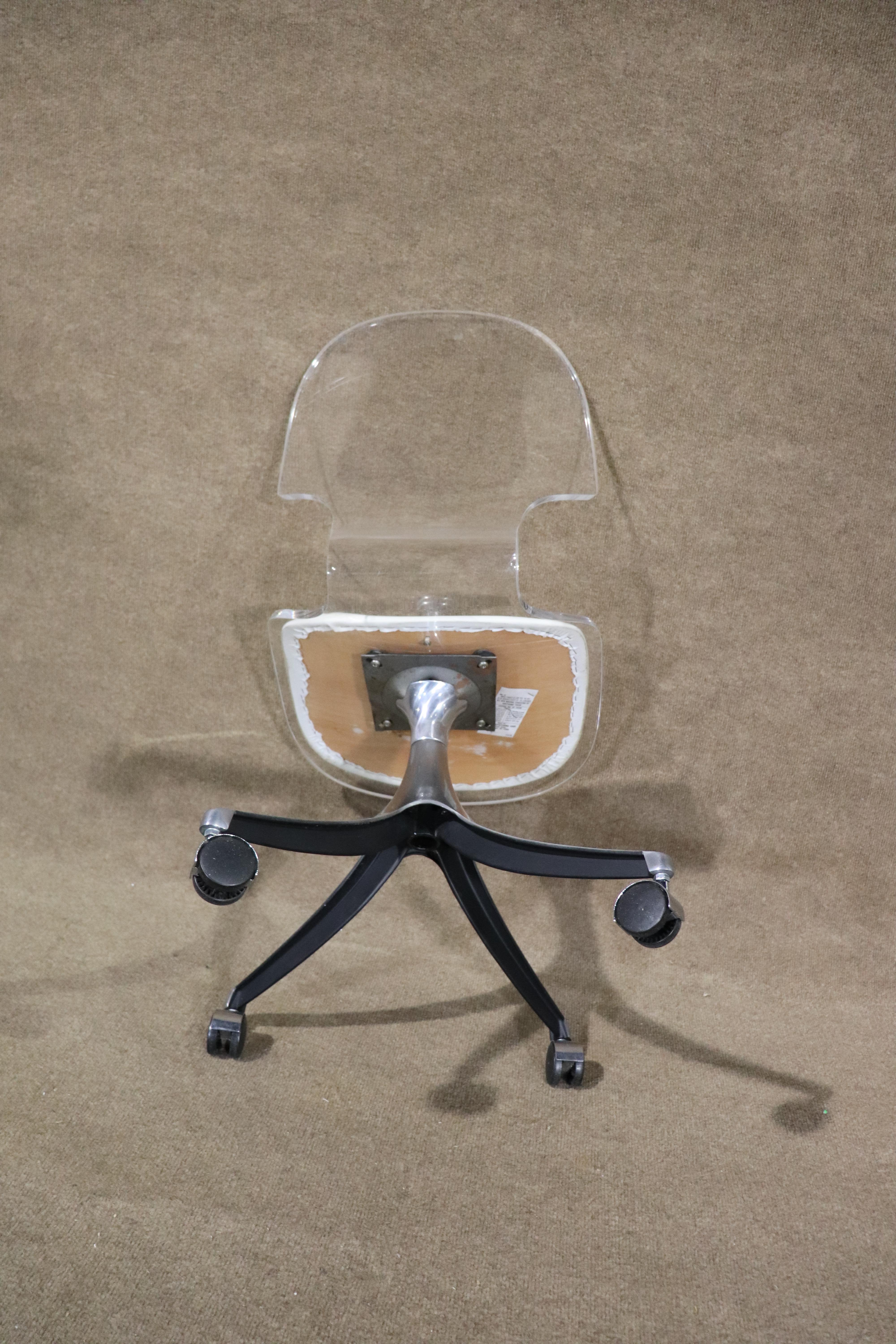 Mid-Century Lucite Desk Chair by Hill Manufacturing For Sale 1