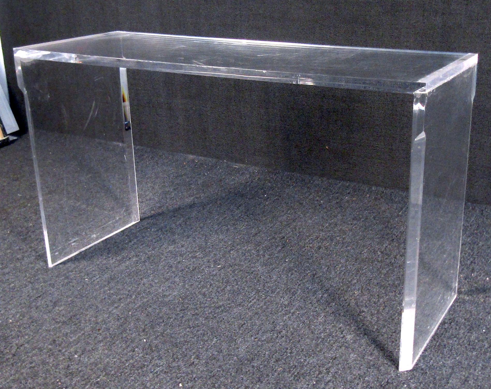 Mid-Century Lucite Foyer Table In Good Condition For Sale In Brooklyn, NY