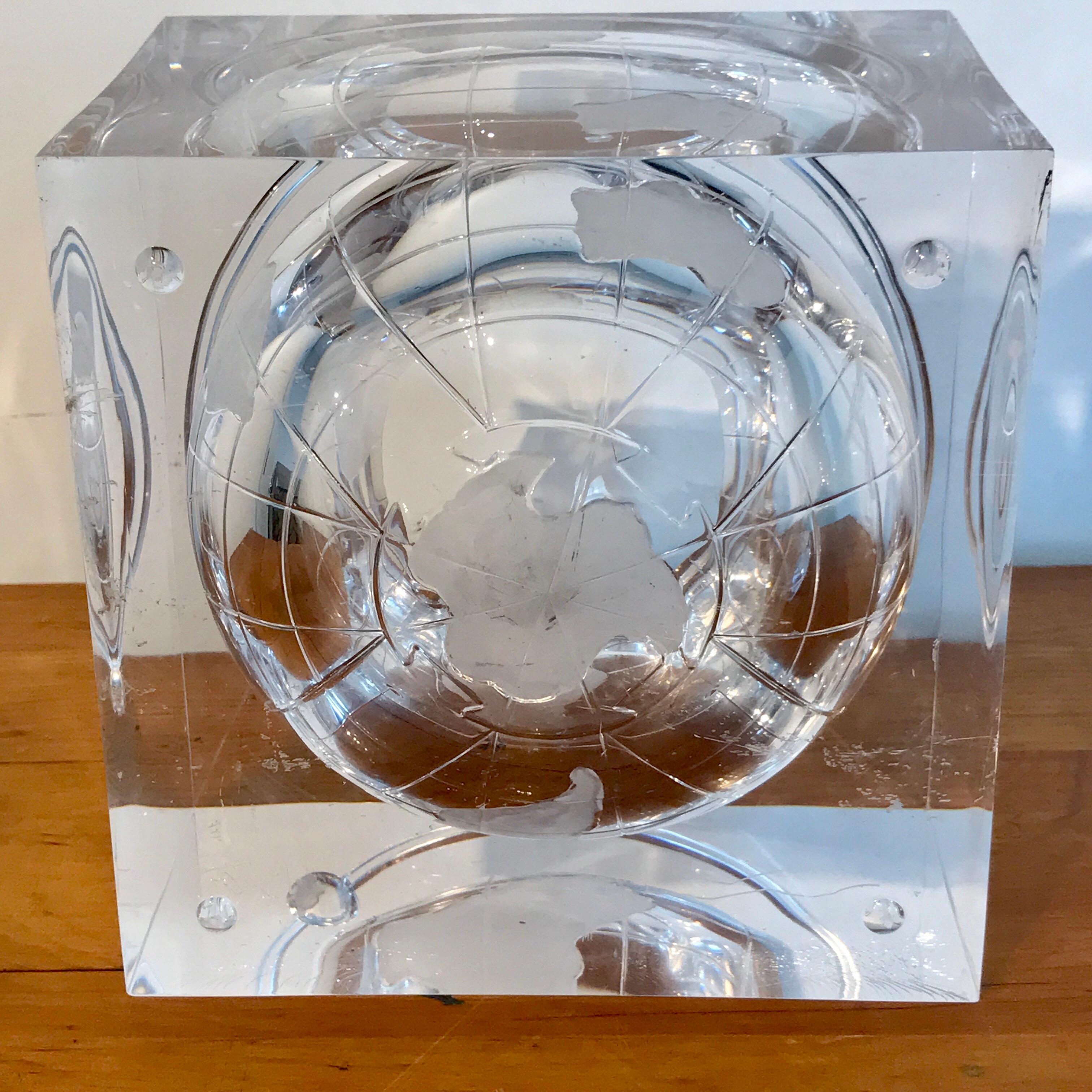 Midcentury Lucite Globe Motif Ice Bucket 4