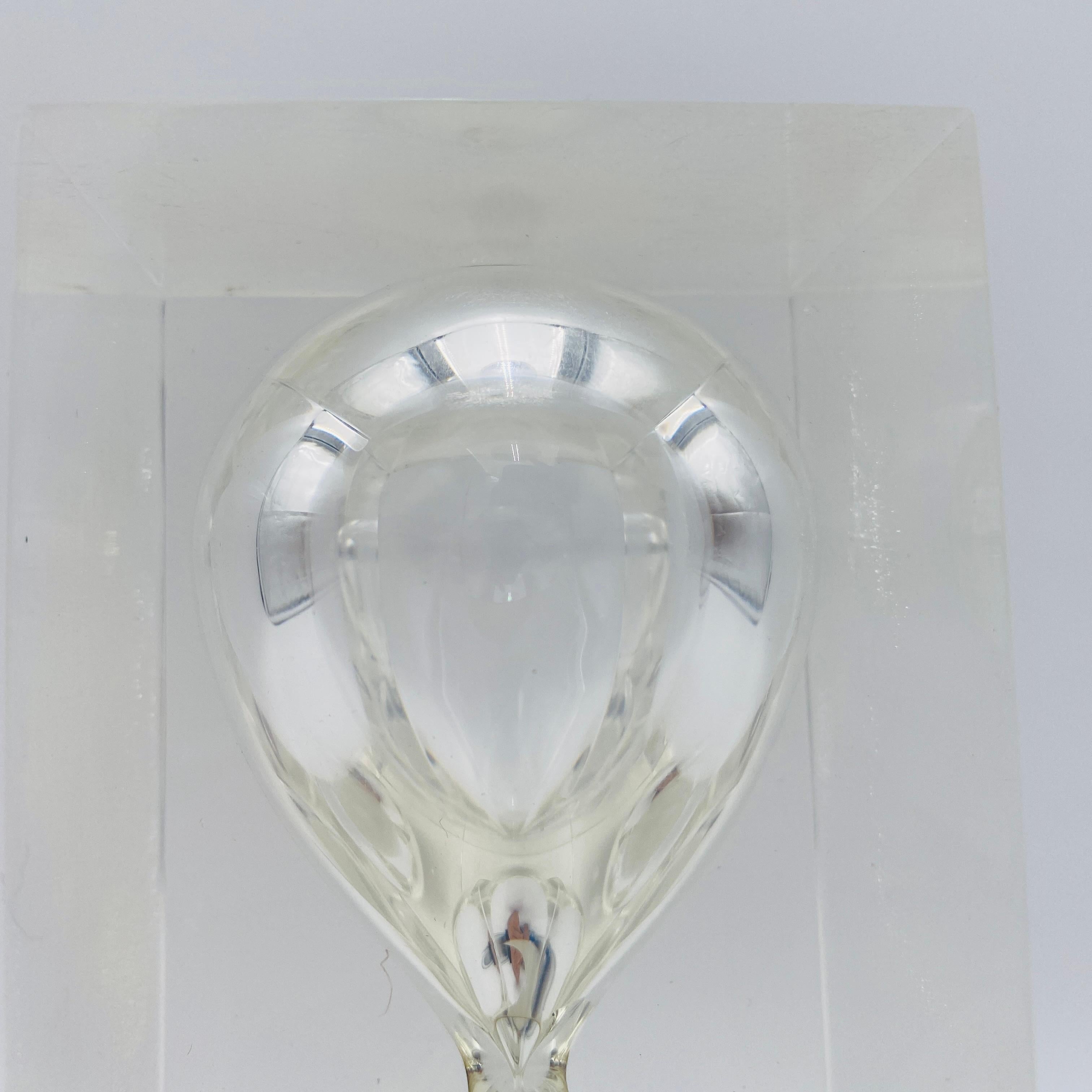 Scultura a clessidra in lucite del 1960 In condizioni buone a San Juan Capistrano, CA