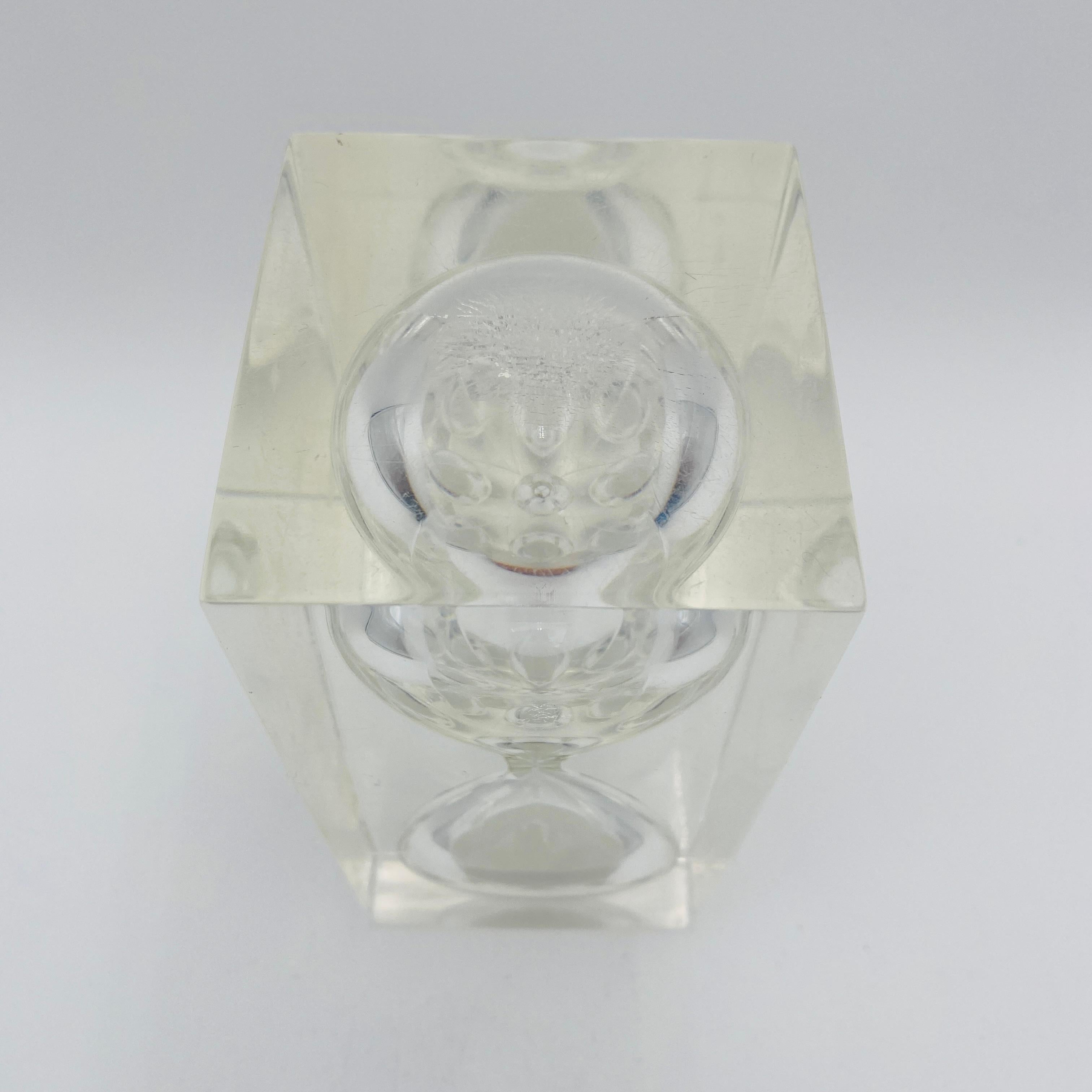 Metà XX secolo Scultura a clessidra in lucite del 1960