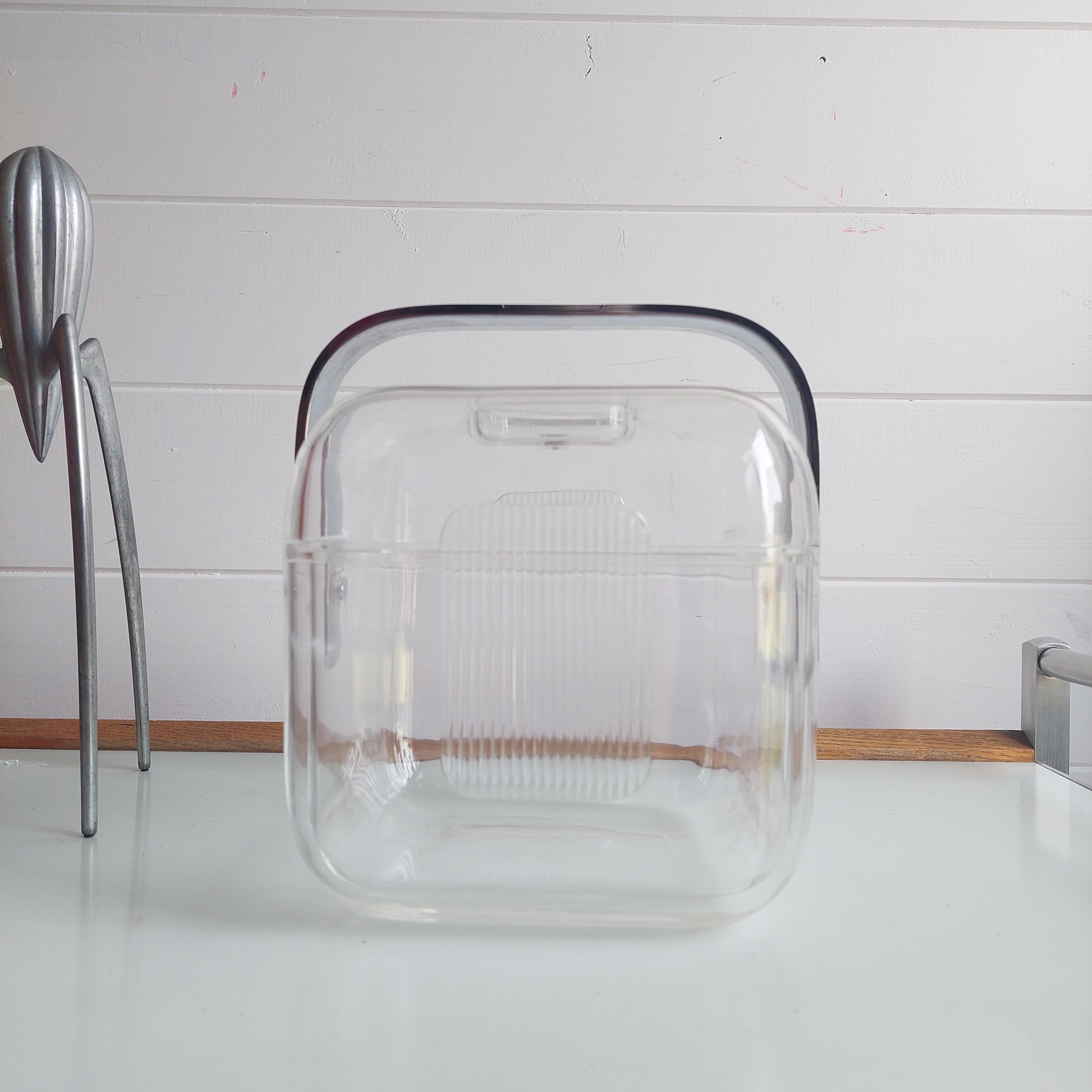 Acrylic Mid-Century Lucite Ice Bucket by Ambrogio Pozzi for Guzzini Italy 70s