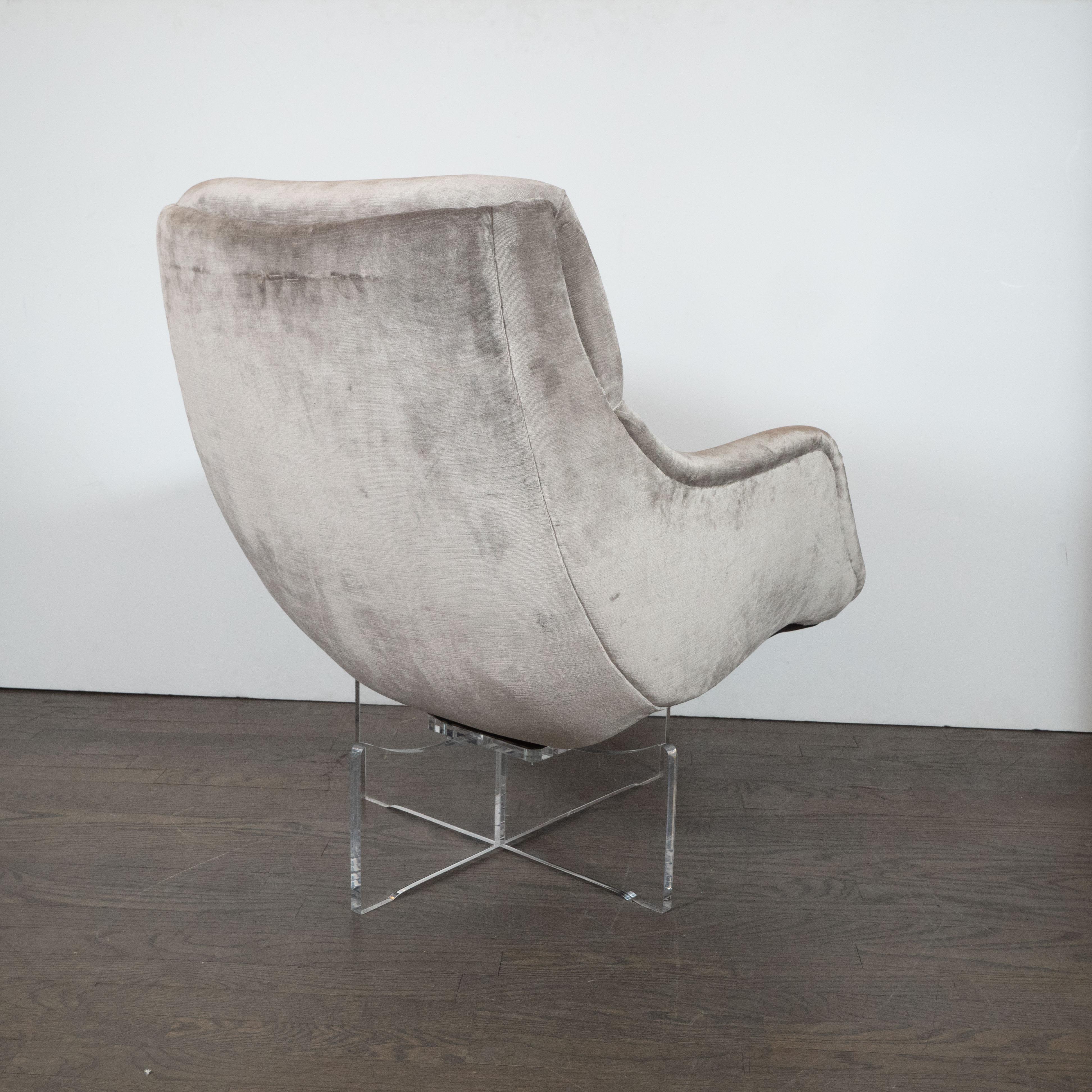 Midcentury Lucite and Platinum Velvet Swivel Lounge Chairs by Vladimir Kagan In Excellent Condition In New York, NY