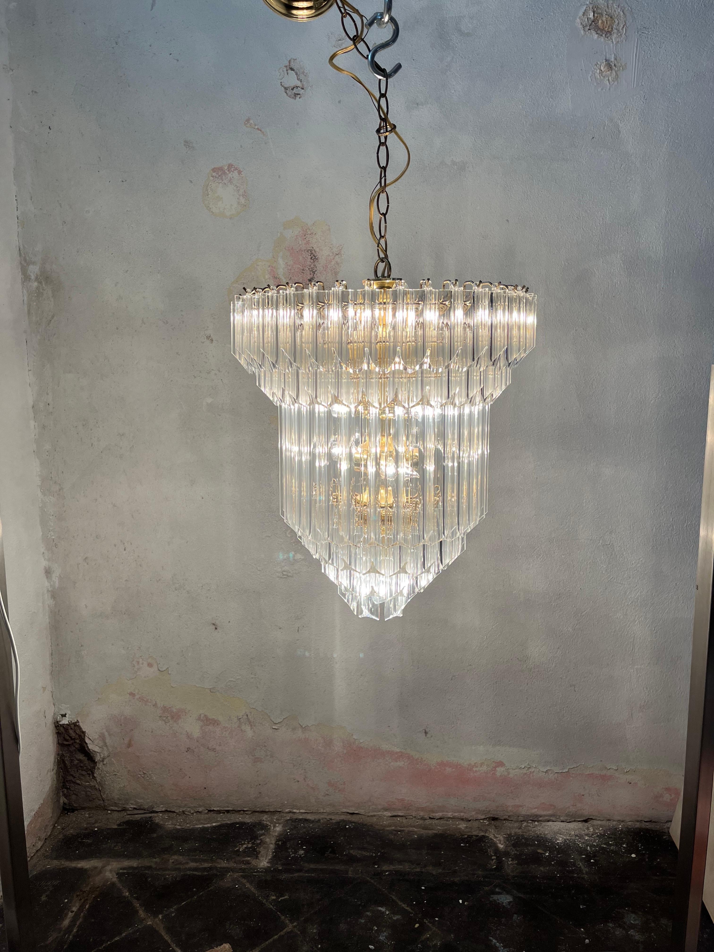 Lampadario a prisma in lucite del metà secolo a 6 piani in vendita 4