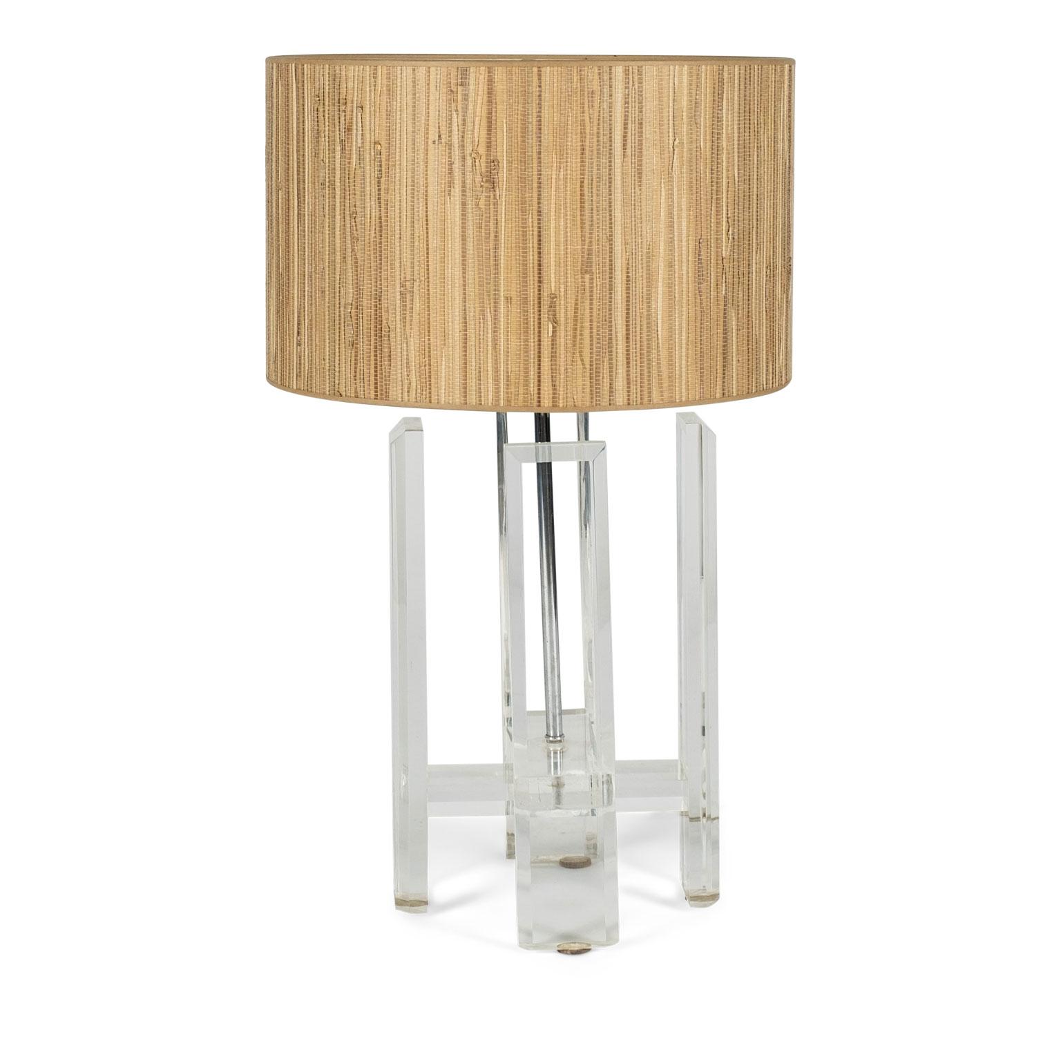 Late 20th Century Mid-Century Lucite Table Lamp For Sale