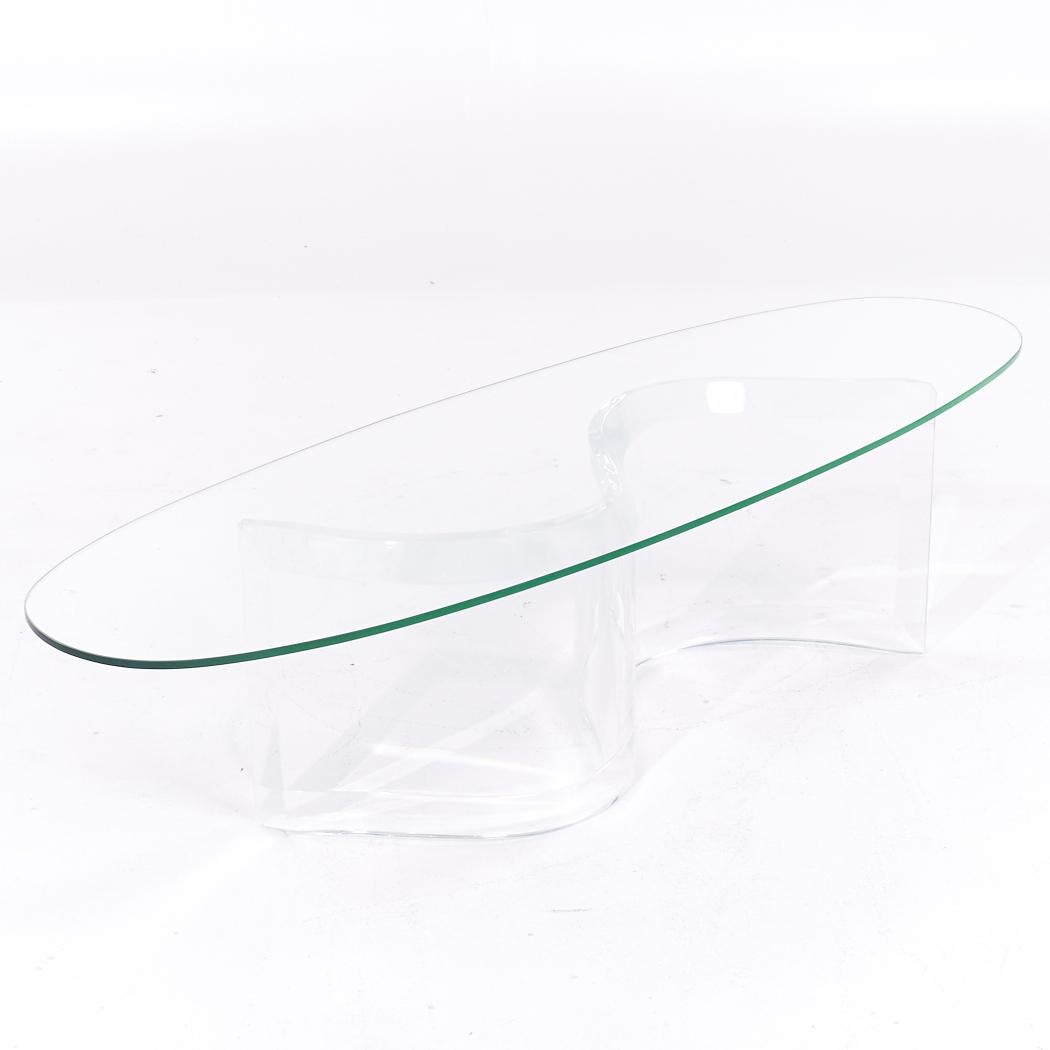Fin du 20e siècle Table basse à vagues en lucite du milieu du siècle en vente