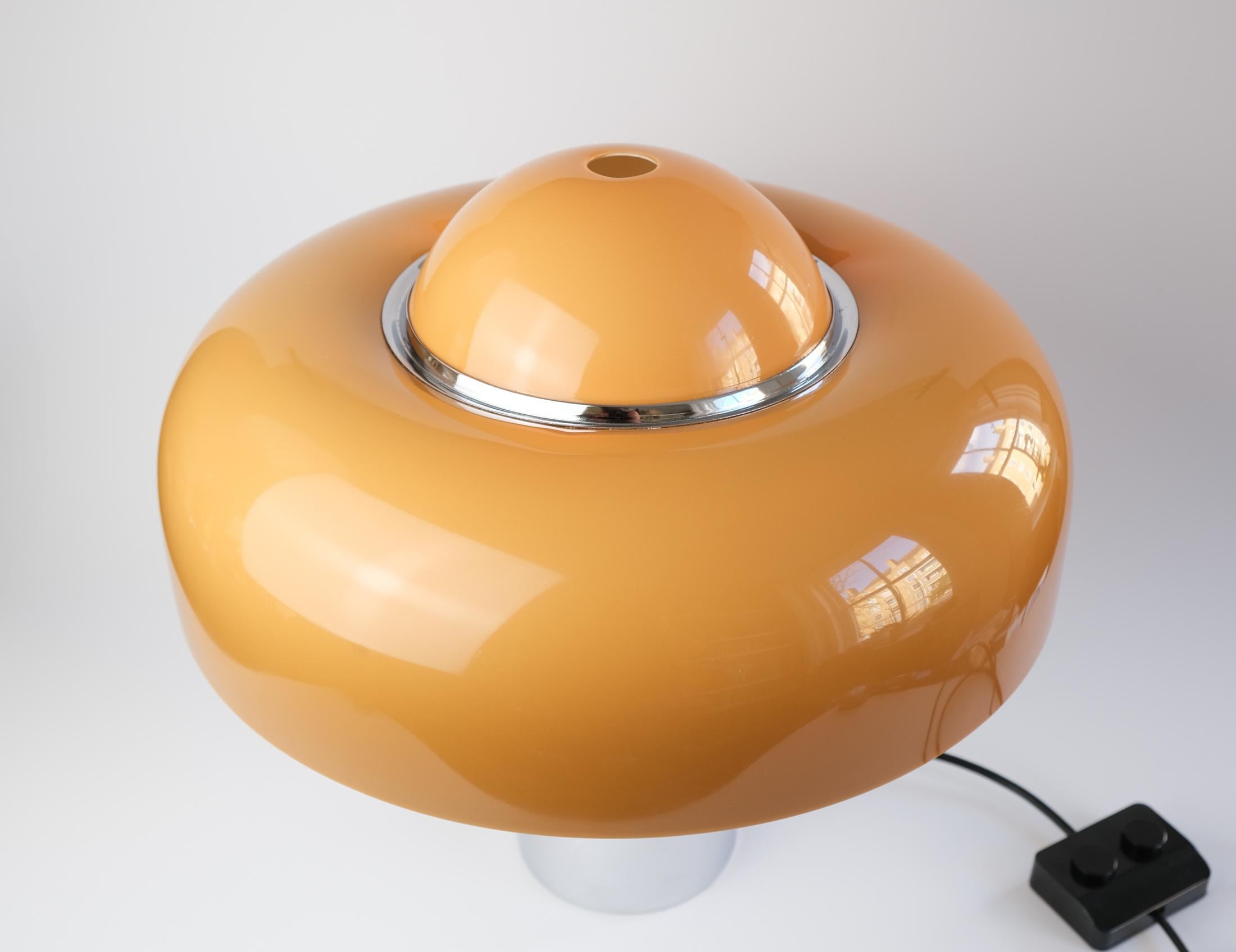 Mid-Century Luigi Massoni „Brumbury“ Tischlampe aus der Mitte des Jahrhunderts für Guzzini, Italien 1969 9