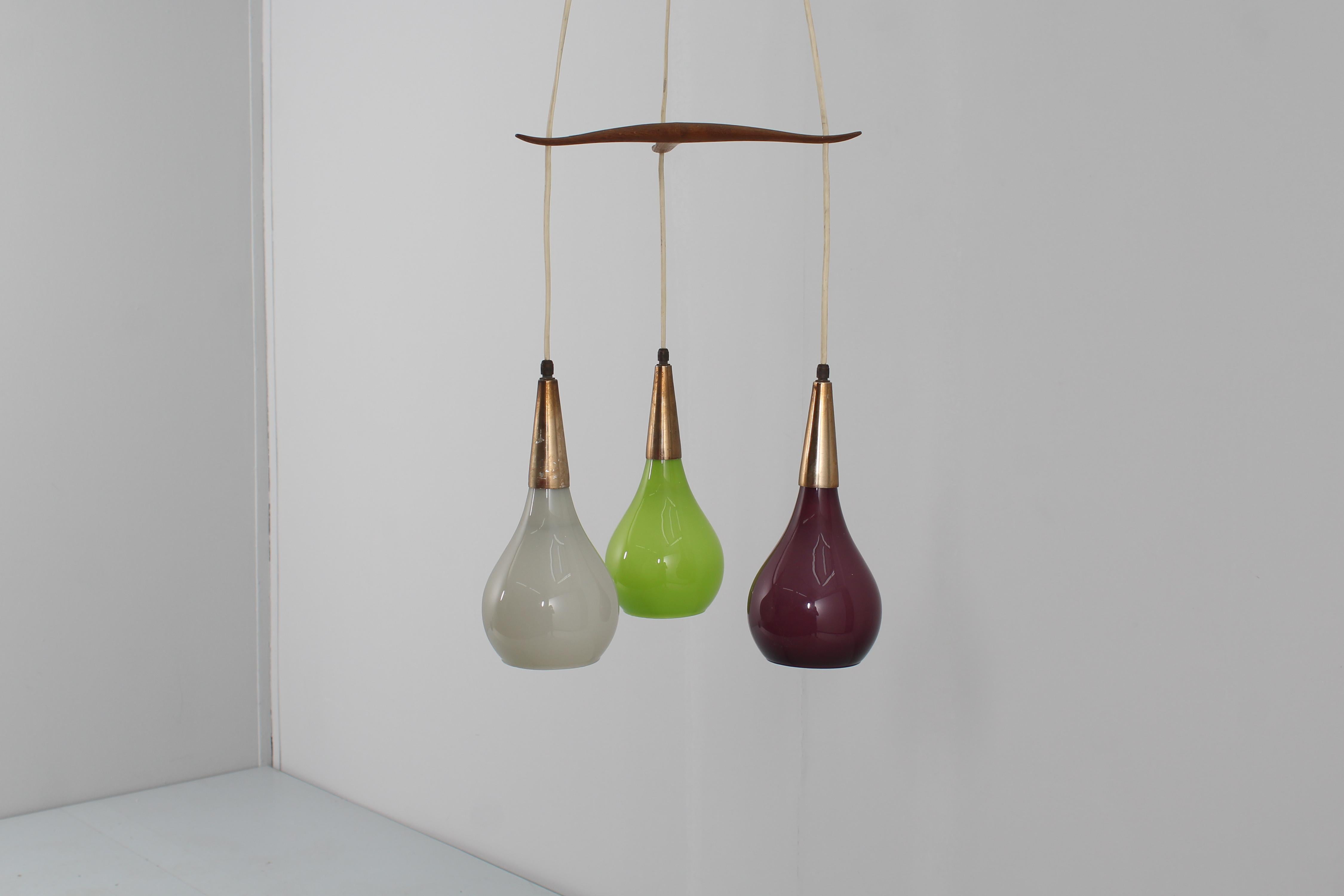 Mid-Century Luxus Vittsjo Colored Glass Pendent Lamp Sweden 60s For Sale 1