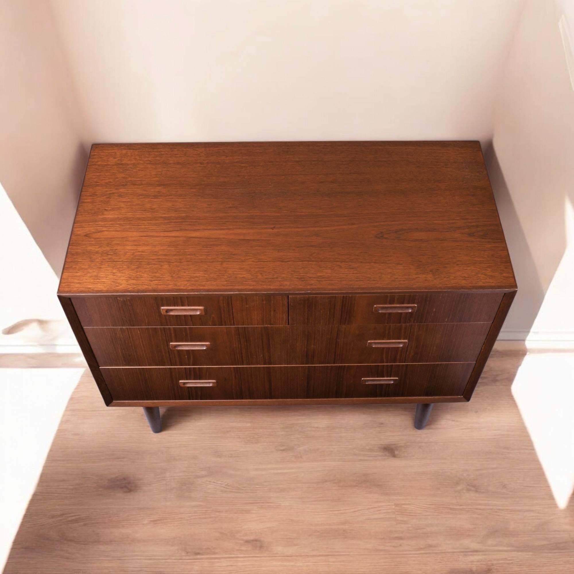 Mid-Century Lyby Mobler Danish Modern Modular Teak Chests of Drawers For Sale 3