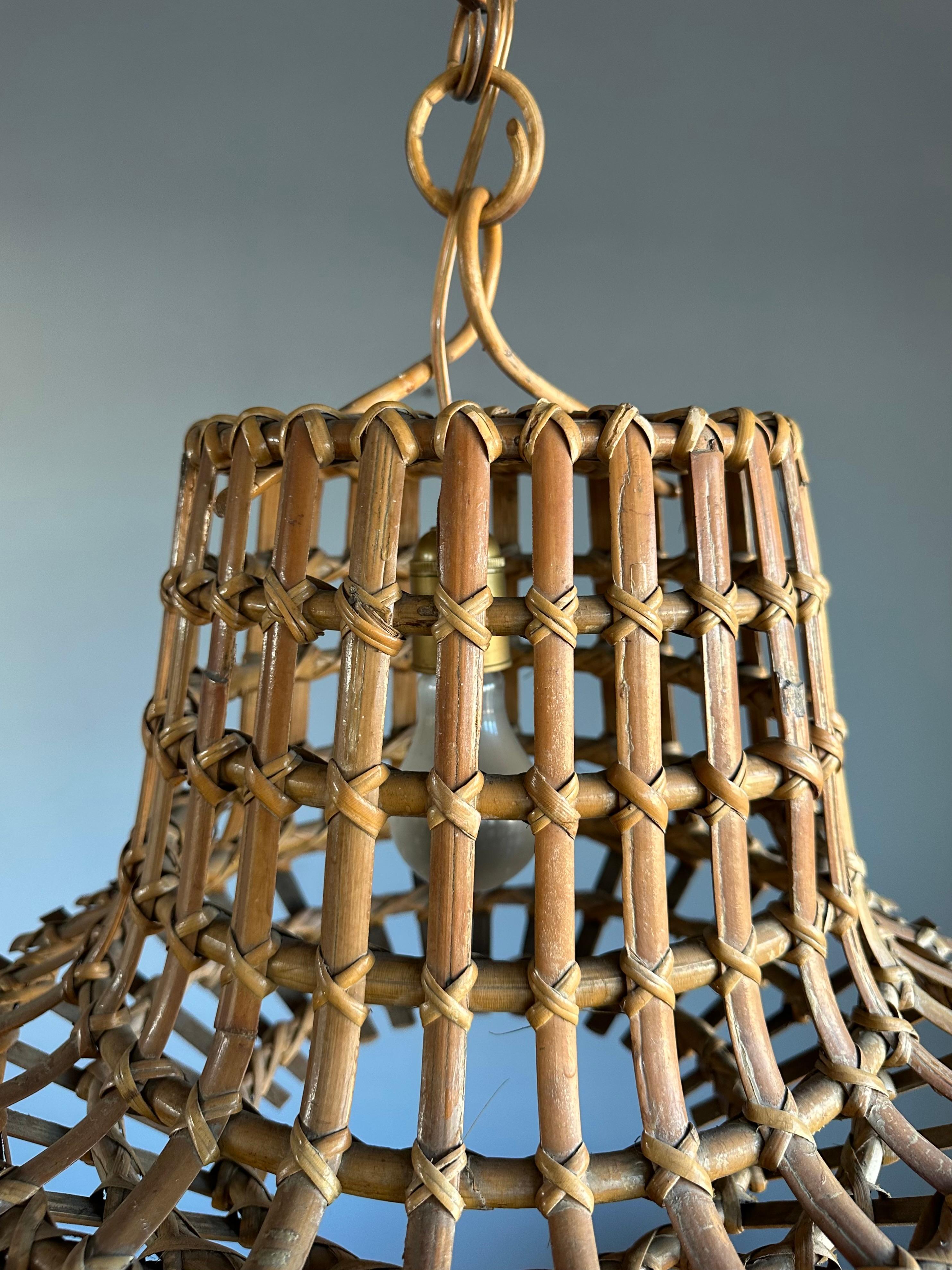Mid-Century Made Italian Design Organic Bamboo & Woven Wicker Suspension Light 1960 en vente 8