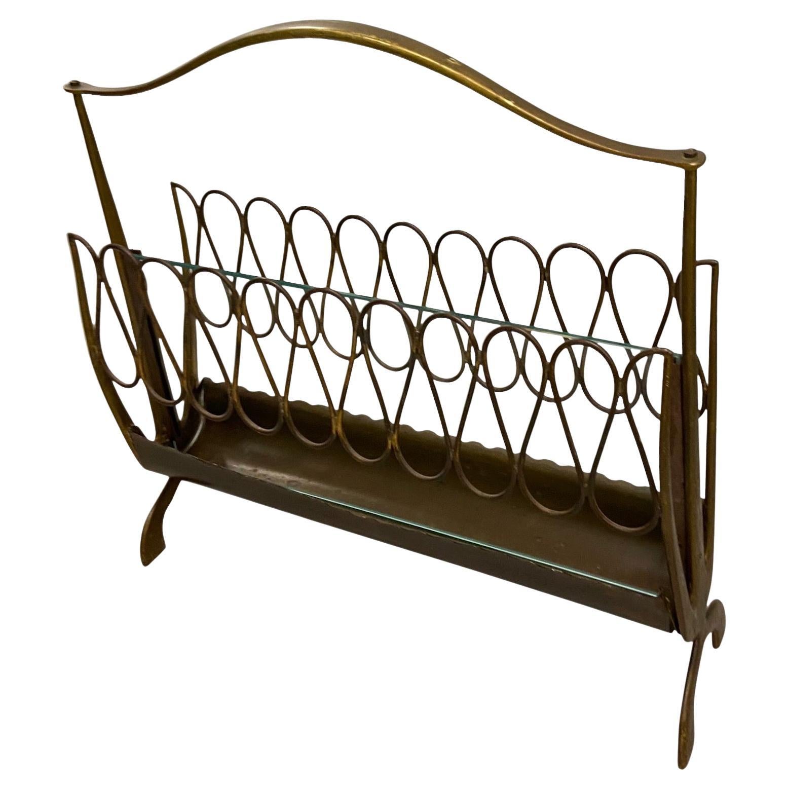 Mid-century Italian Magazine Rack in the Style of Gio Ponti, Brass and Glass For Sale