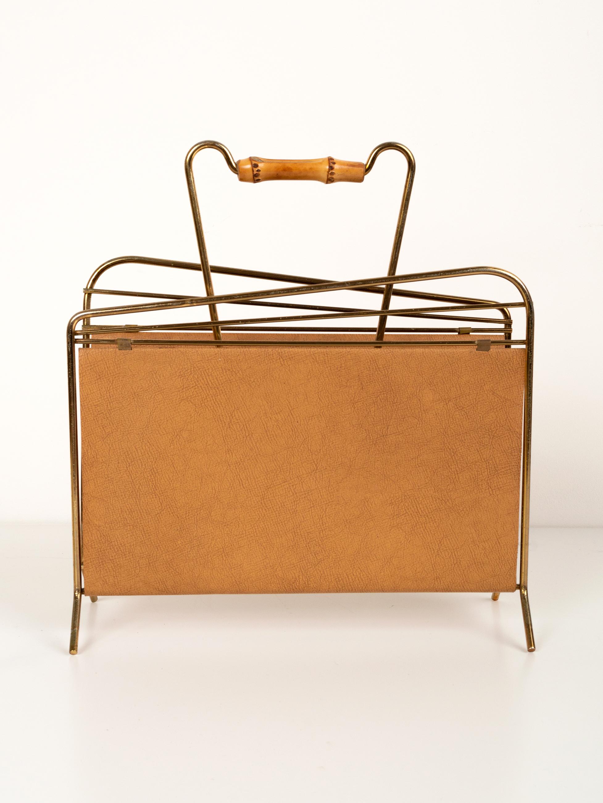 Mid century magazine rack stand, Austrian, Austria, C.1950.
Presented in excellent condition commensurate of age.