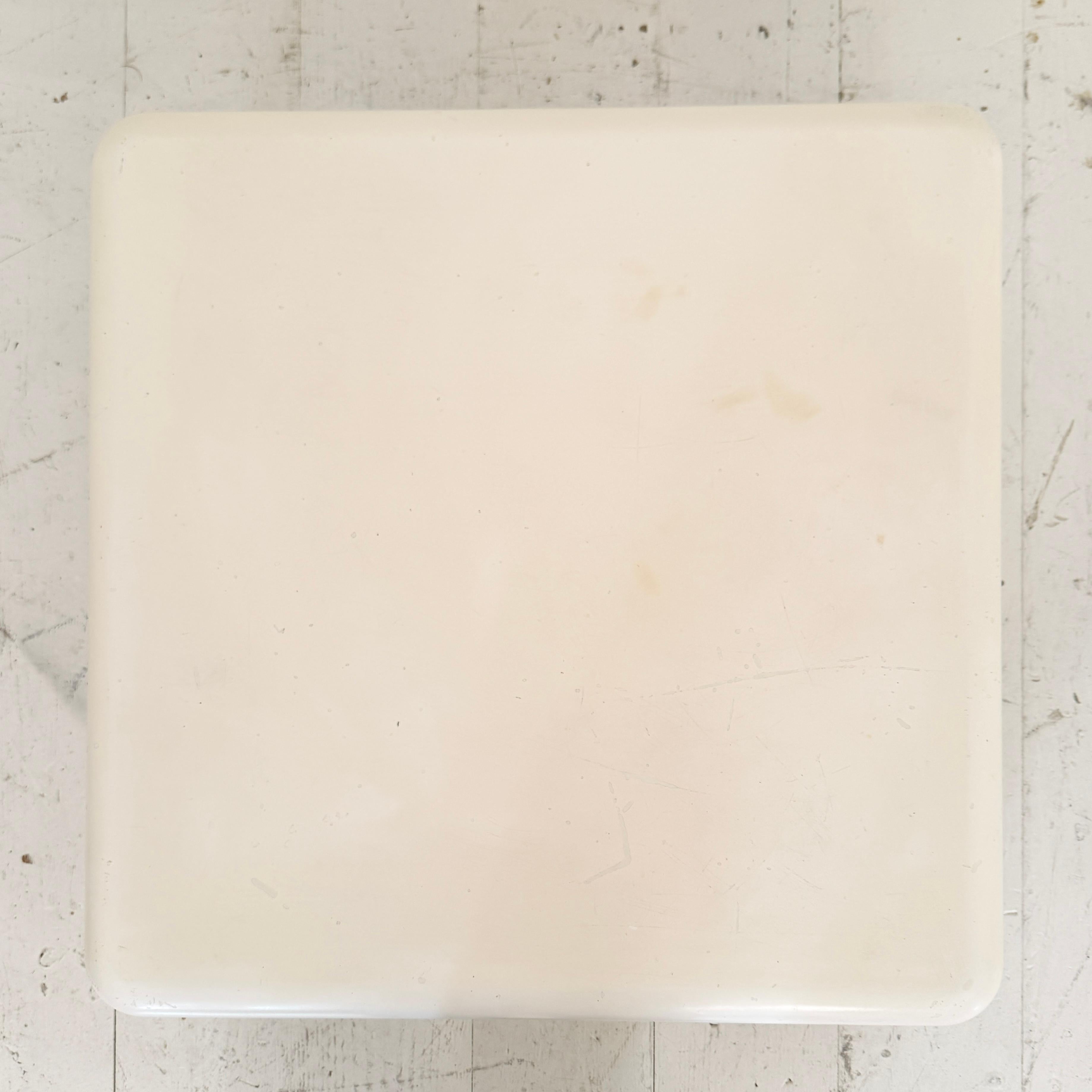 Mid Century Magistretti Coffee Table Demetrio 70, Artemide Milano, around 1970 In Fair Condition For Sale In Berlin, DE