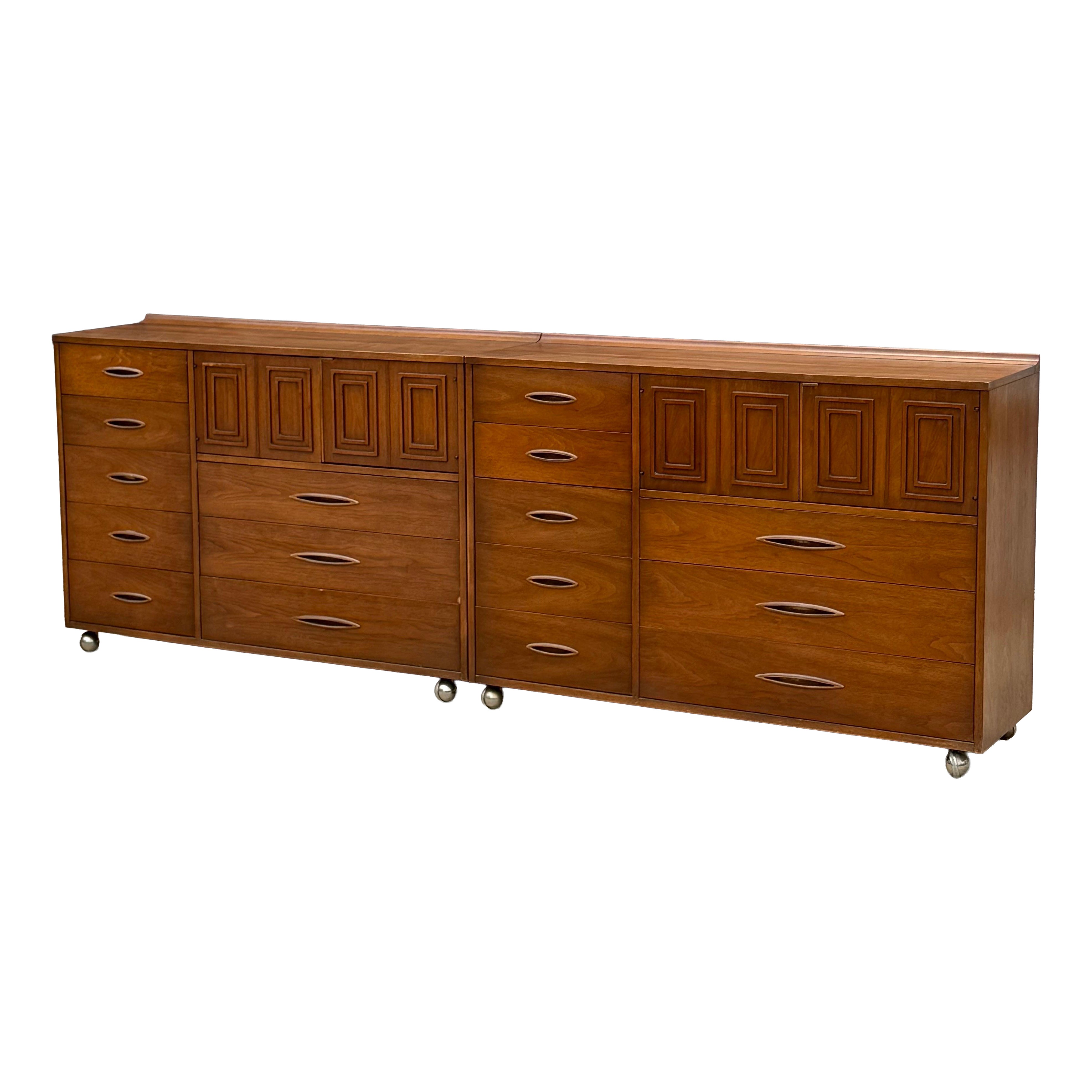 Mid-Century 'Magna' Dressers by Broyhill For Sale