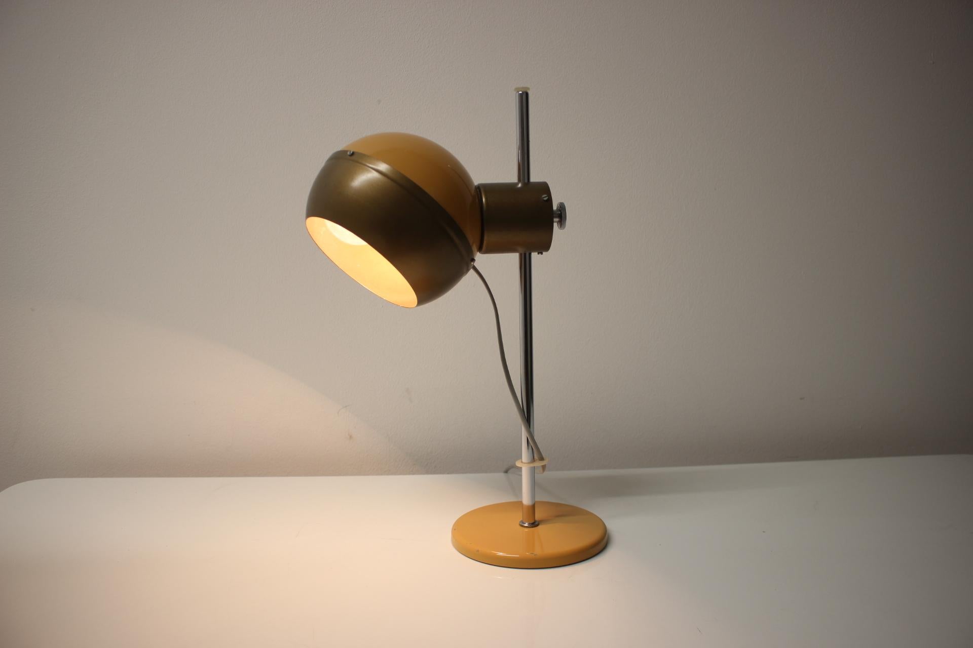 Mid-Century Magnetic Table Lamp Drukov, 1970's For Sale 4