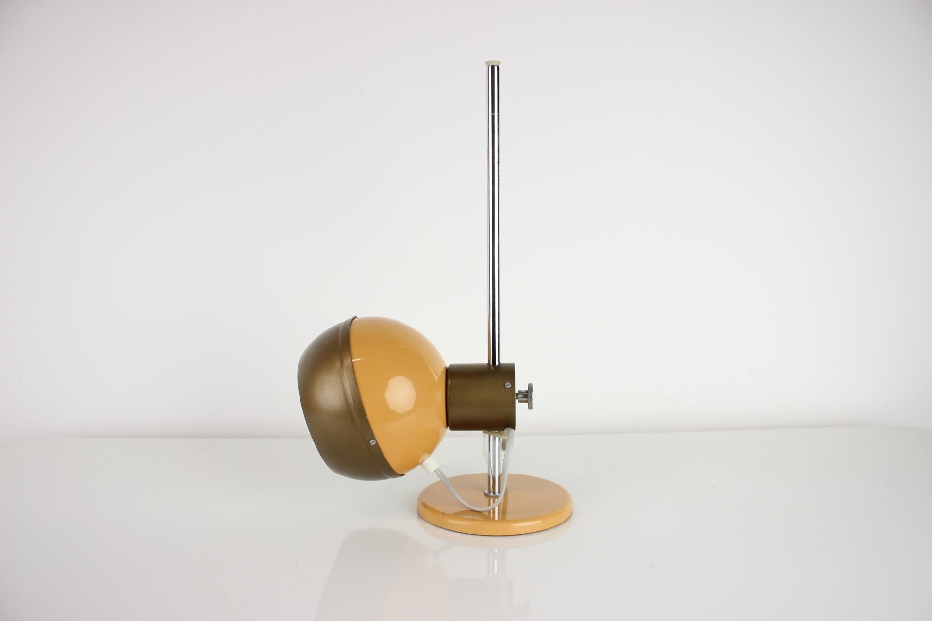 Lámpara de mesa magnética de mediados de siglo Drukov, años 70 en venta 2