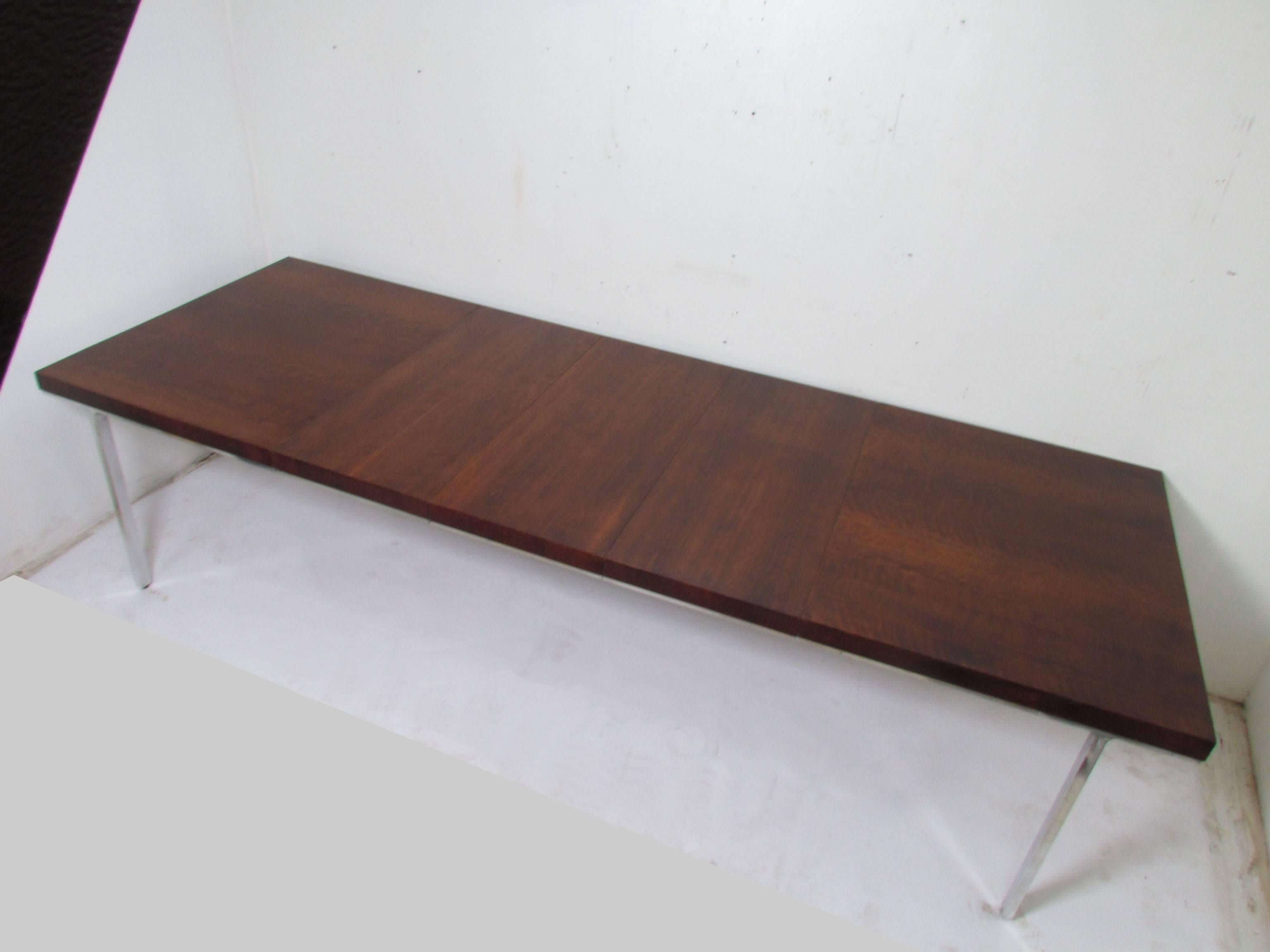 Midcentury Mahogany and Aluminium Dining Table with Three Leaves by John Stuart In Good Condition In Peabody, MA