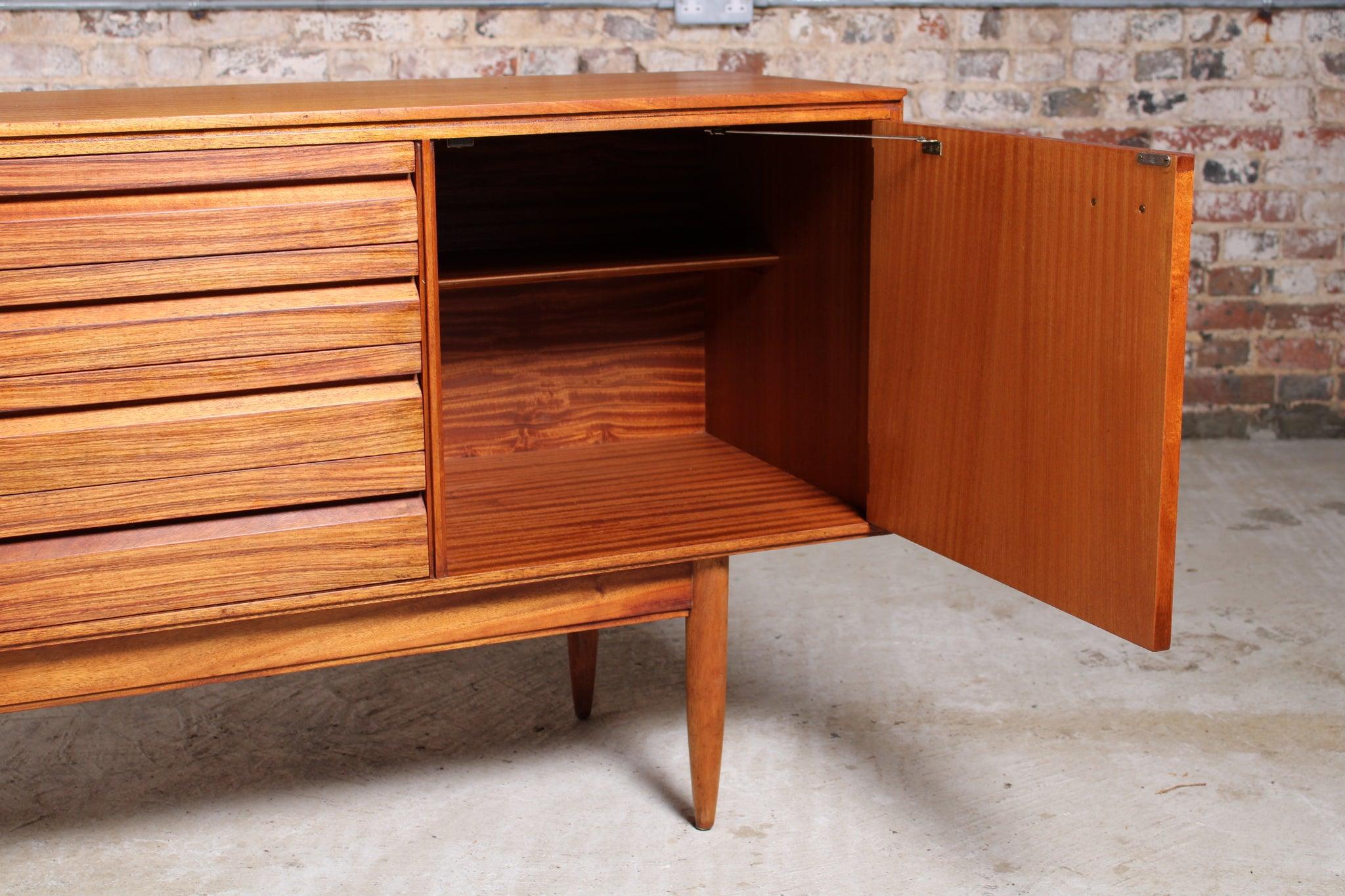 Mid-Century Mahogany and Rosewood Sideboard by White & Newton Portsmouth, 1950s In Good Condition In Surrey, GB