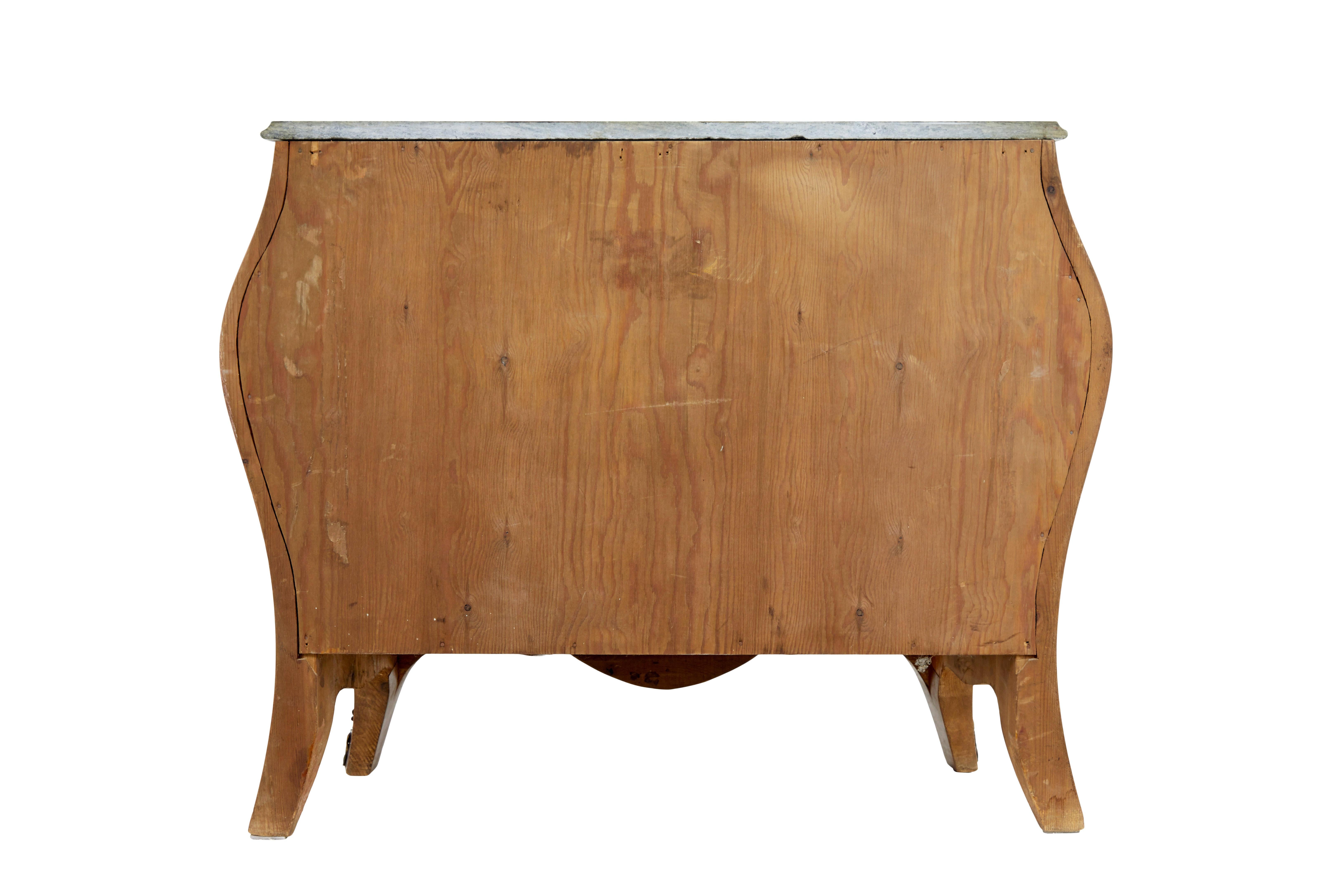 Mid century mahogany bombe commode chest of drawers In Good Condition For Sale In Debenham, Suffolk