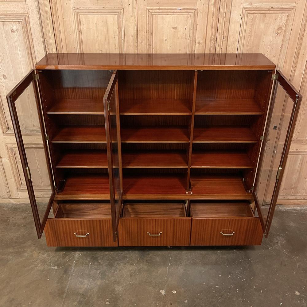 Hand-Crafted Mid-Century Mahogany Bookcase by De Coene of Courtrai For Sale