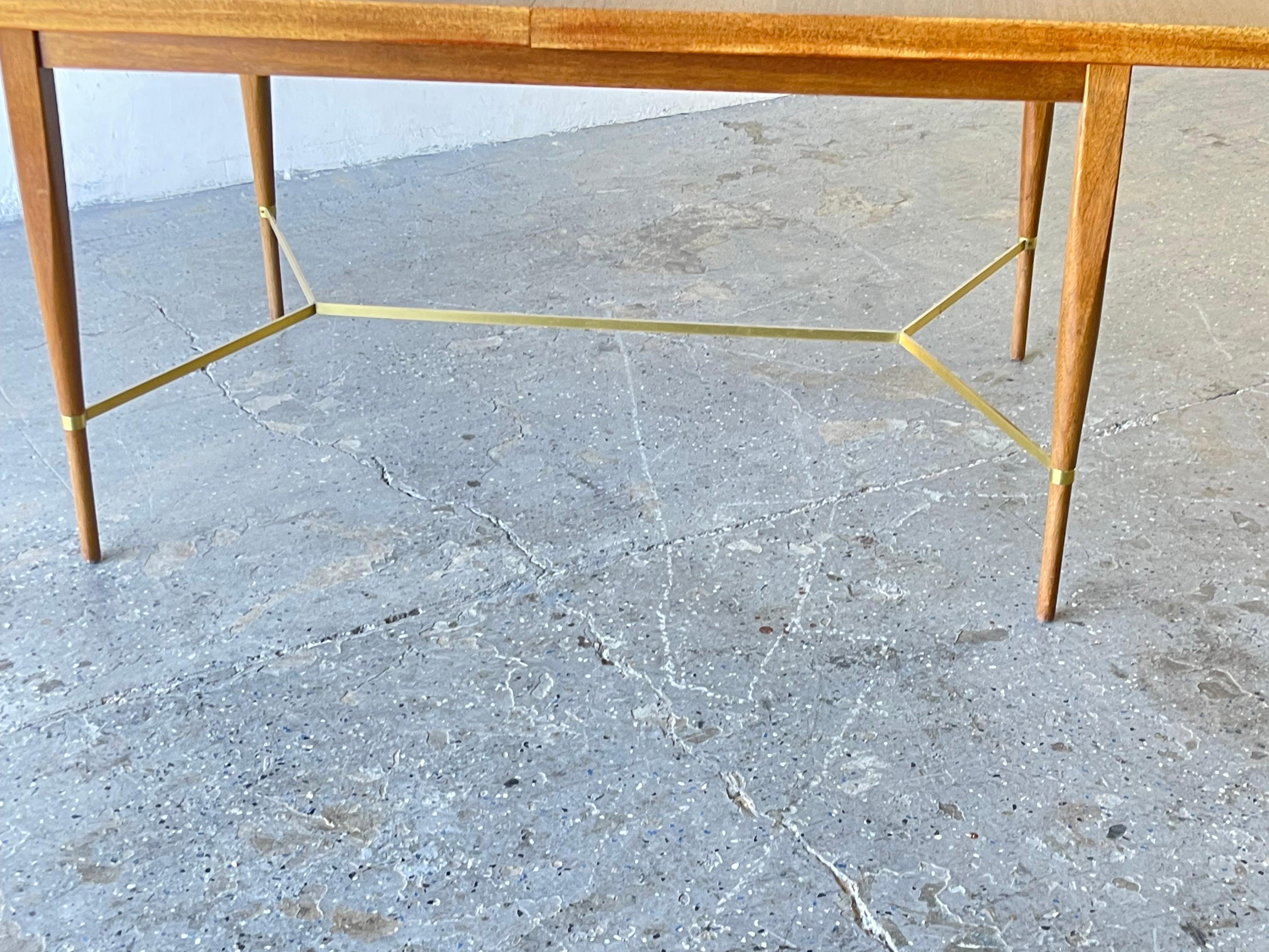 Mid-Century Mahogany & Brass X Cross Dining Table by Paul McCobb for Calvin In Good Condition For Sale In Las Vegas, NV
