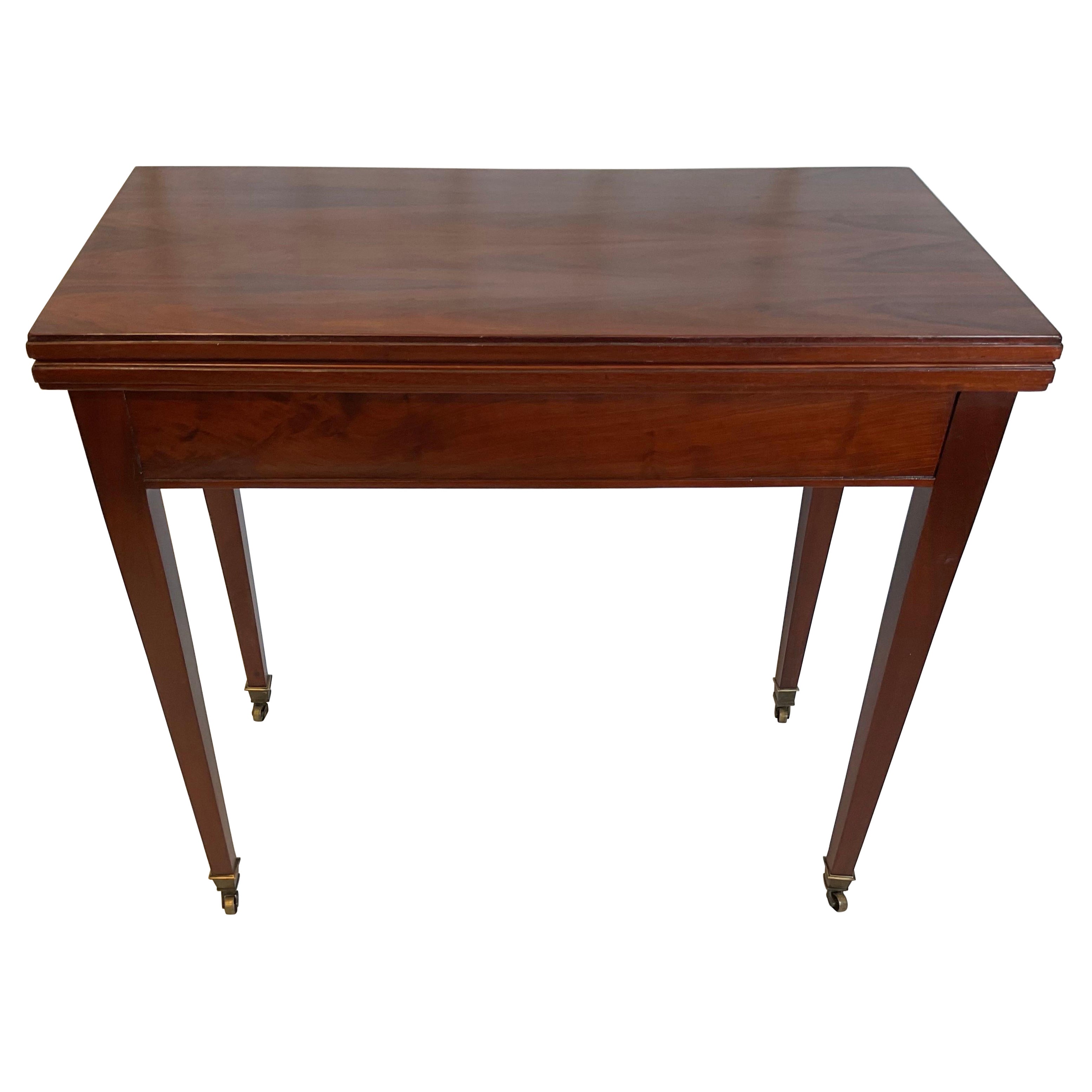 Mahagoni-Spieltisch aus der Mitte des Jahrhunderts