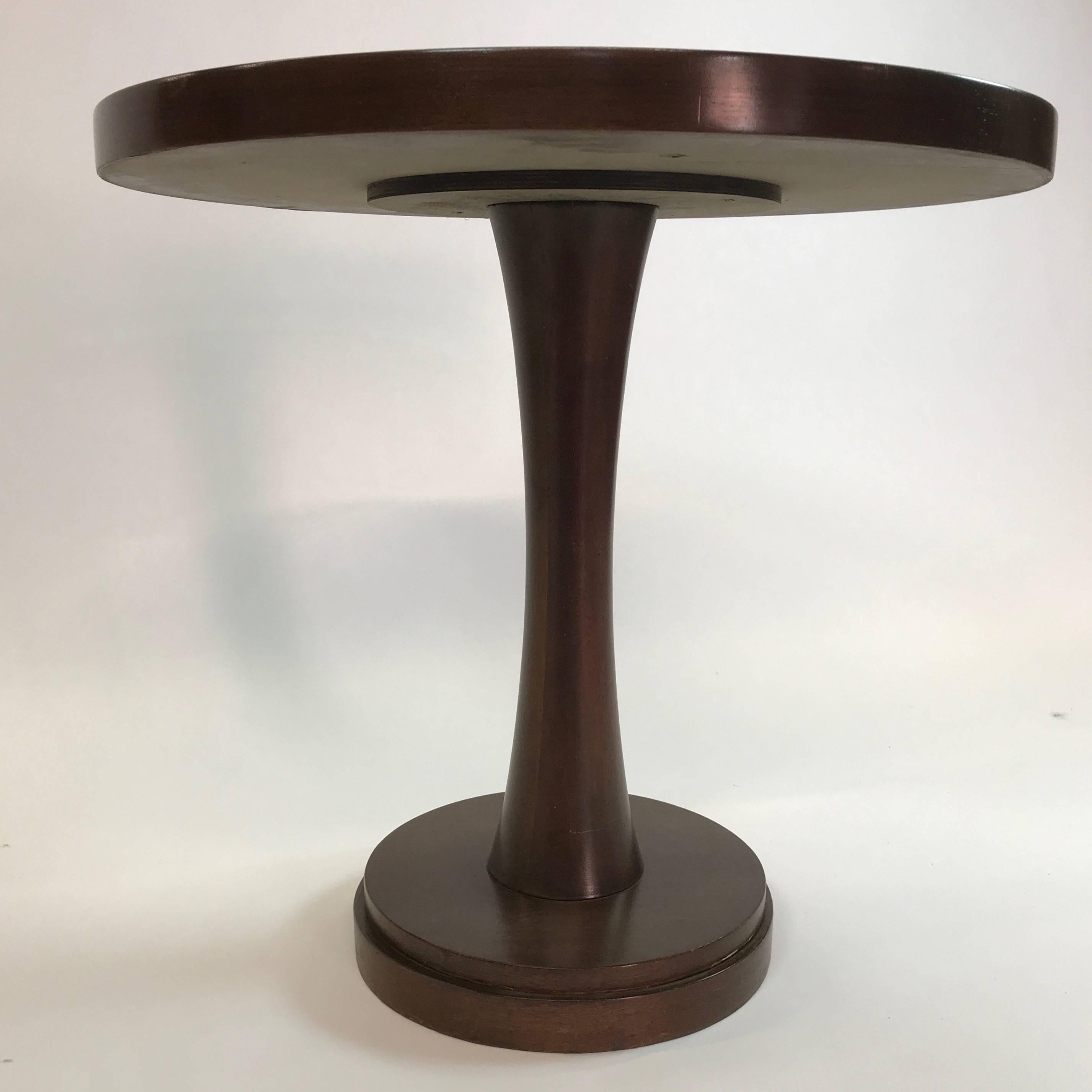 Midcentury Mahogany Pedestal Centre Table In Excellent Condition In Brooklyn, NY