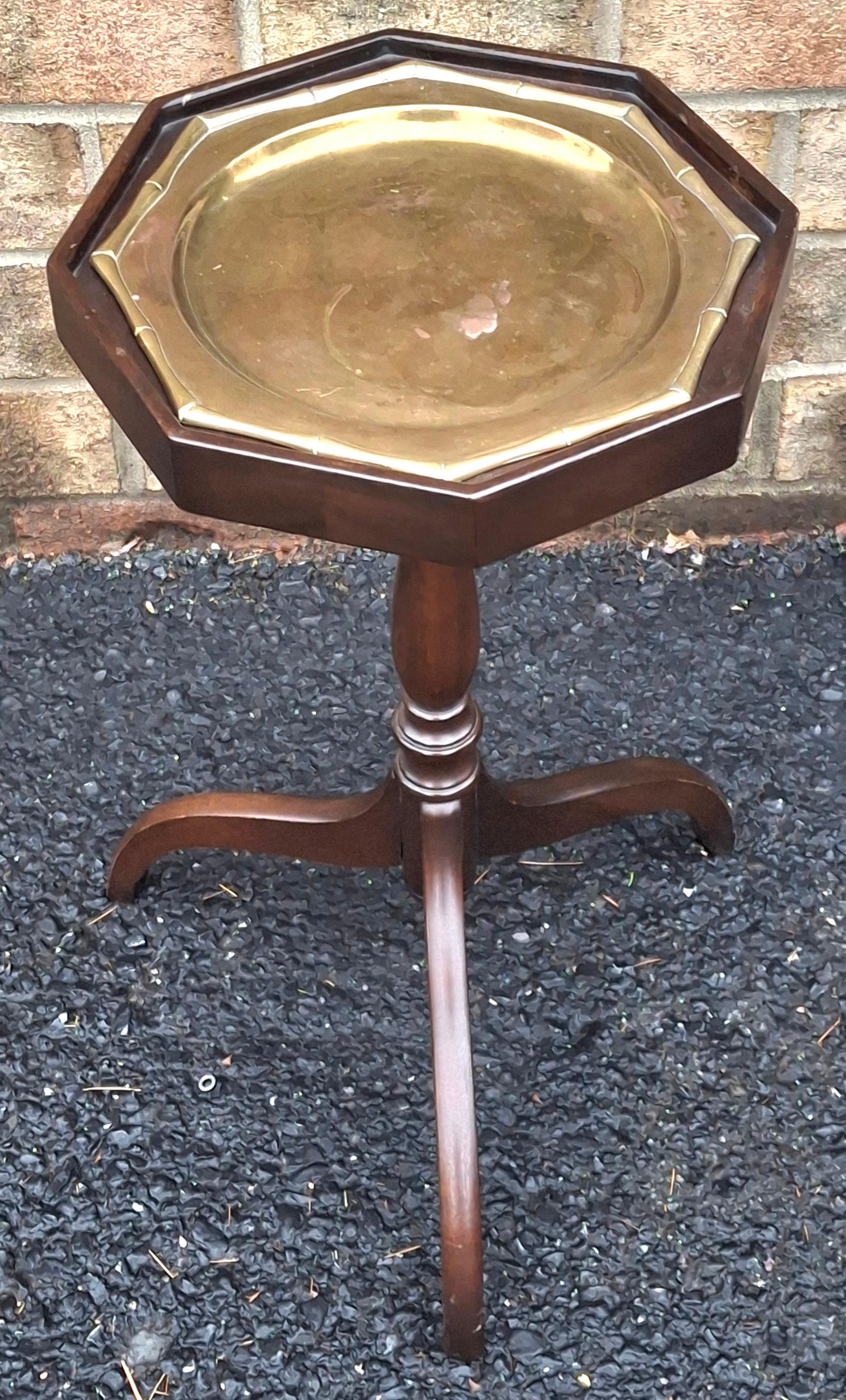 American Mid Century Mahogany Spide Legs Octogonal Candle Stand With Brass Tray Top For Sale