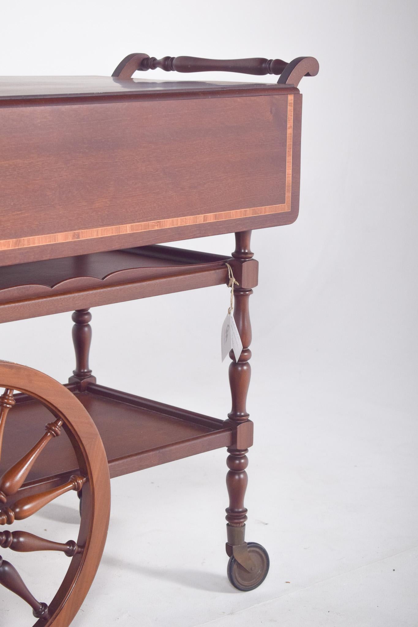Mid Century Mahogany Tea Trolley with Side Flaps For Sale 1