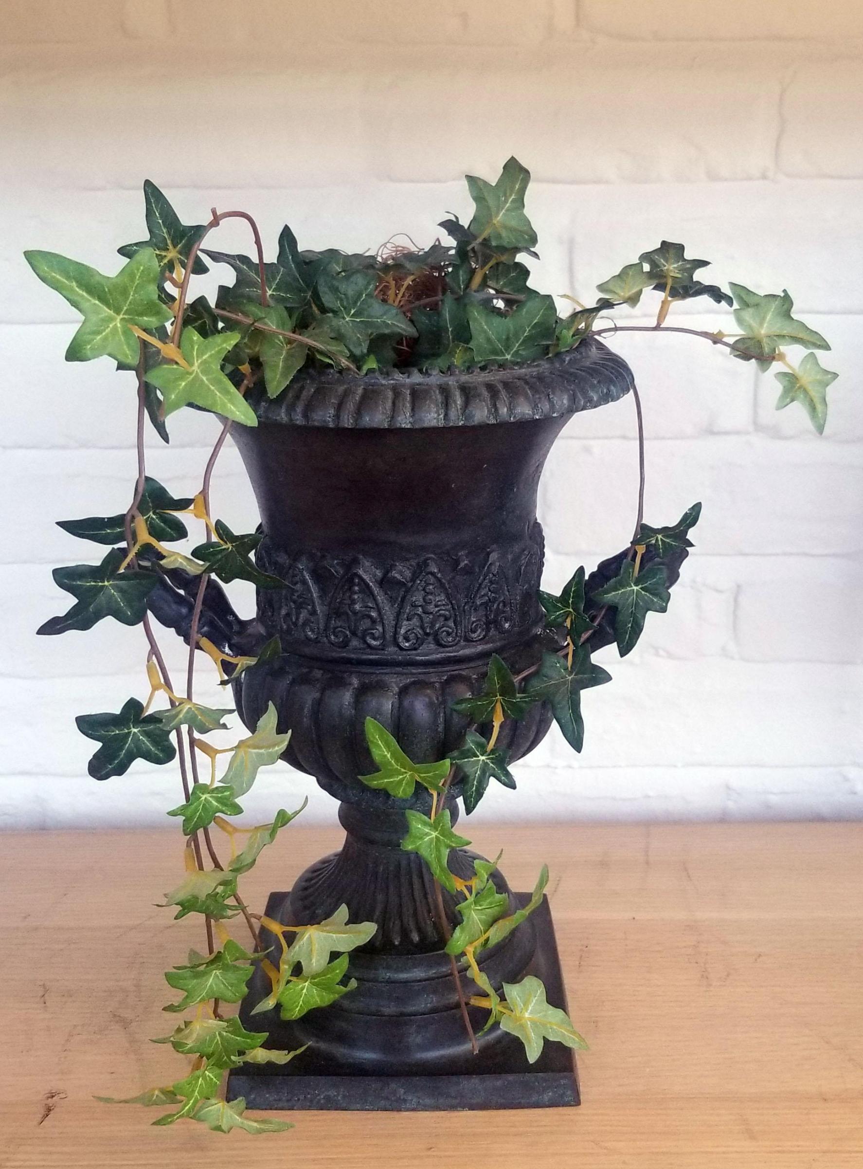 20th Century Mid Century Maitland-Smith Neoclassical Bronze Metal Trophy Urn Planter Pair For Sale