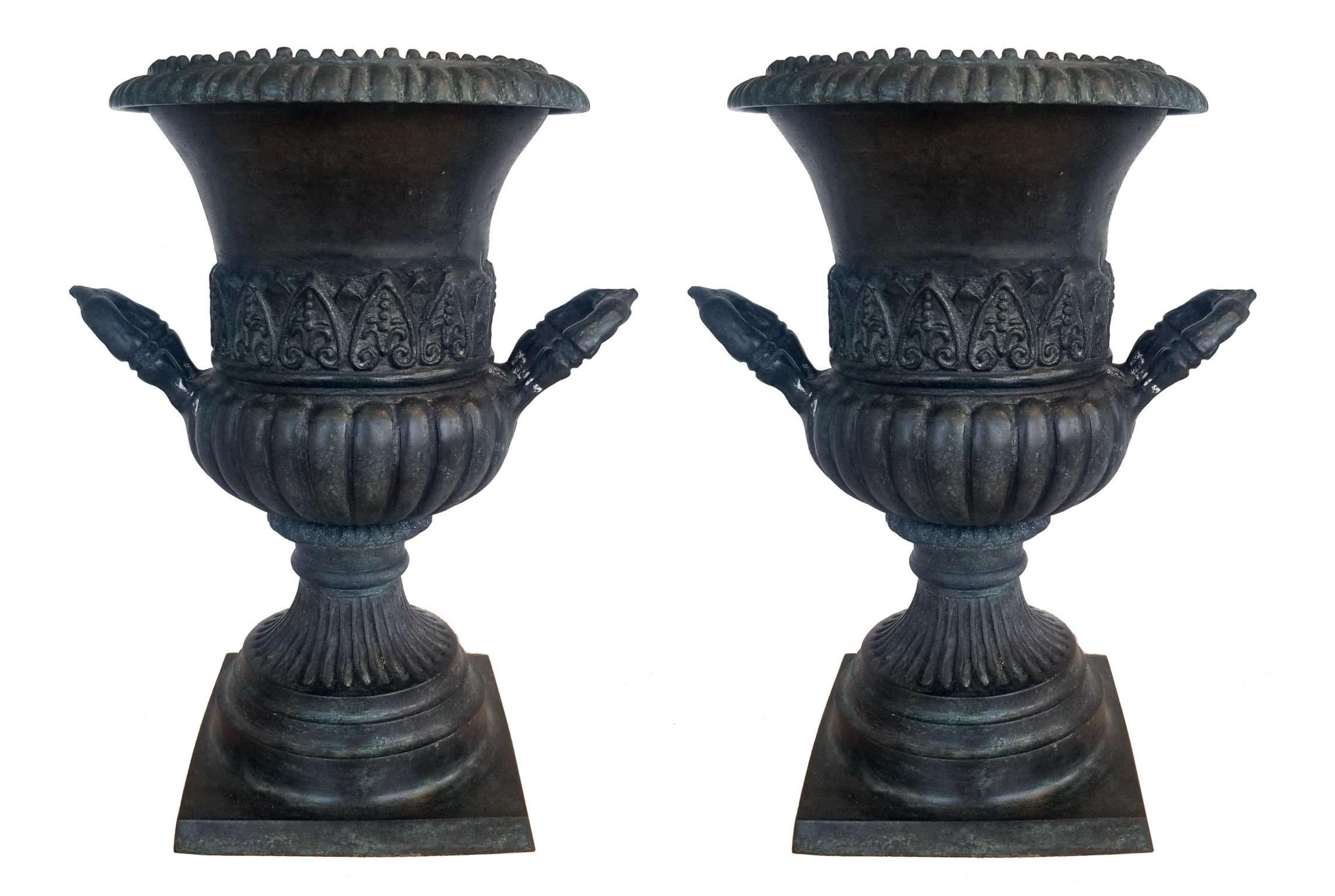 Mid Century Maitland-Smith Neoclassical Bronze Metal Trophy Urn Planter Pair For Sale 1