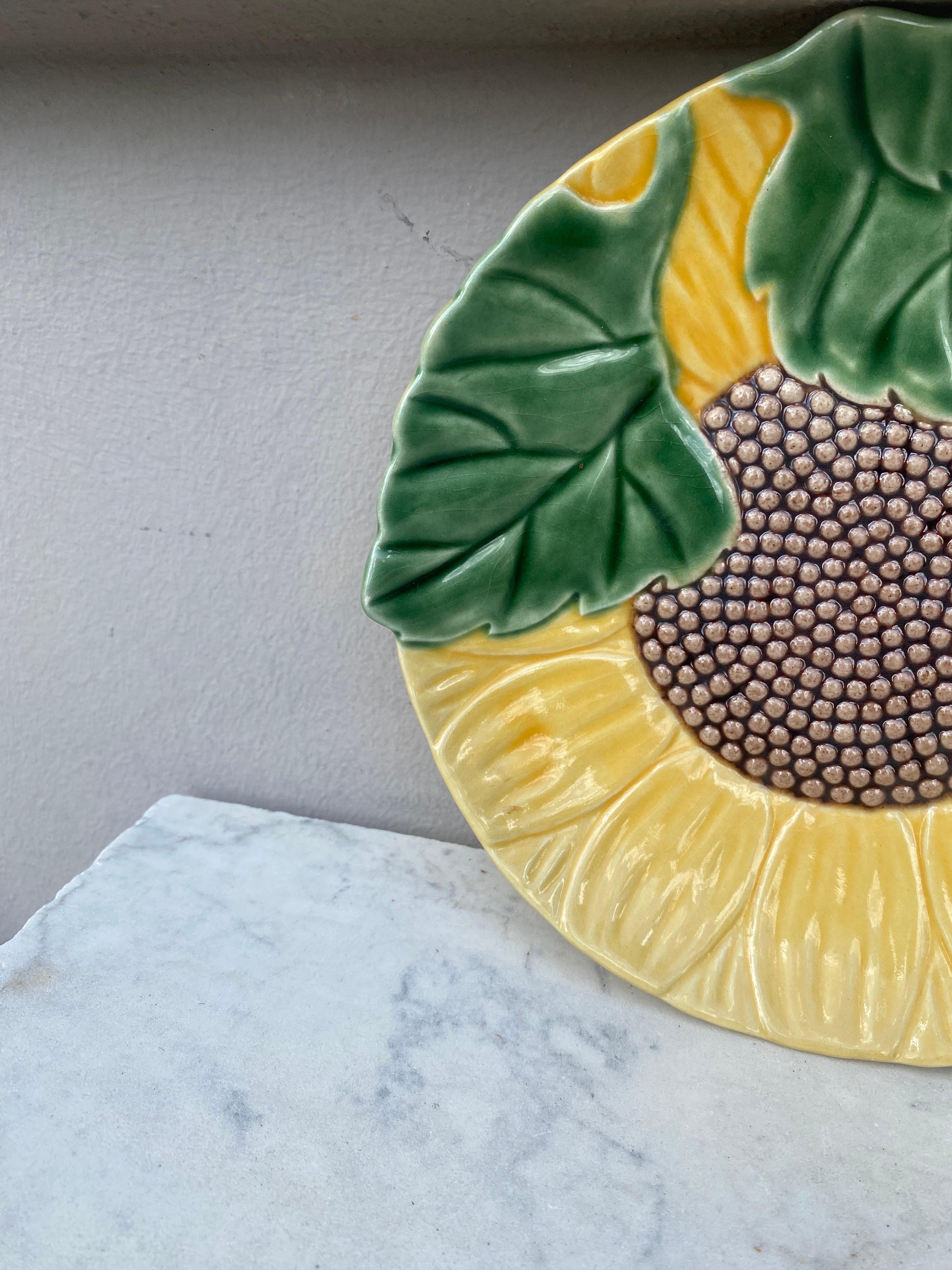 Rustic Mid-Century Majolica Sunflower Plate For Sale