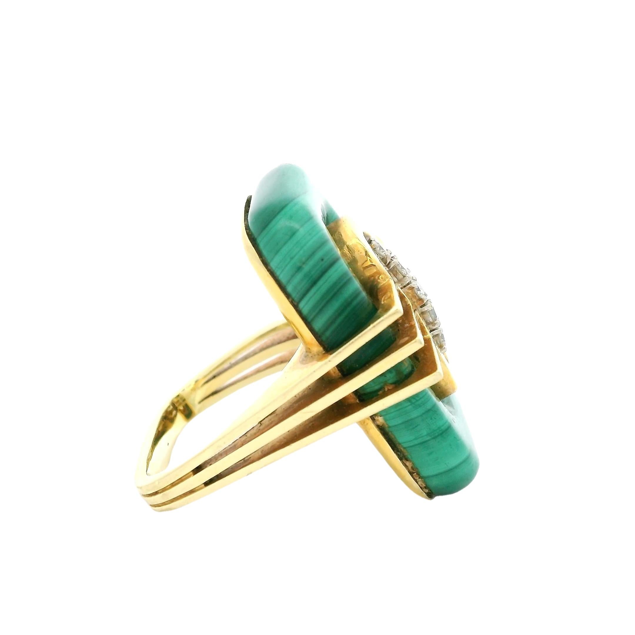 Taglio rotondo Metà secolo  Anello con malachite e diamanti in oro giallo 18 carati in vendita