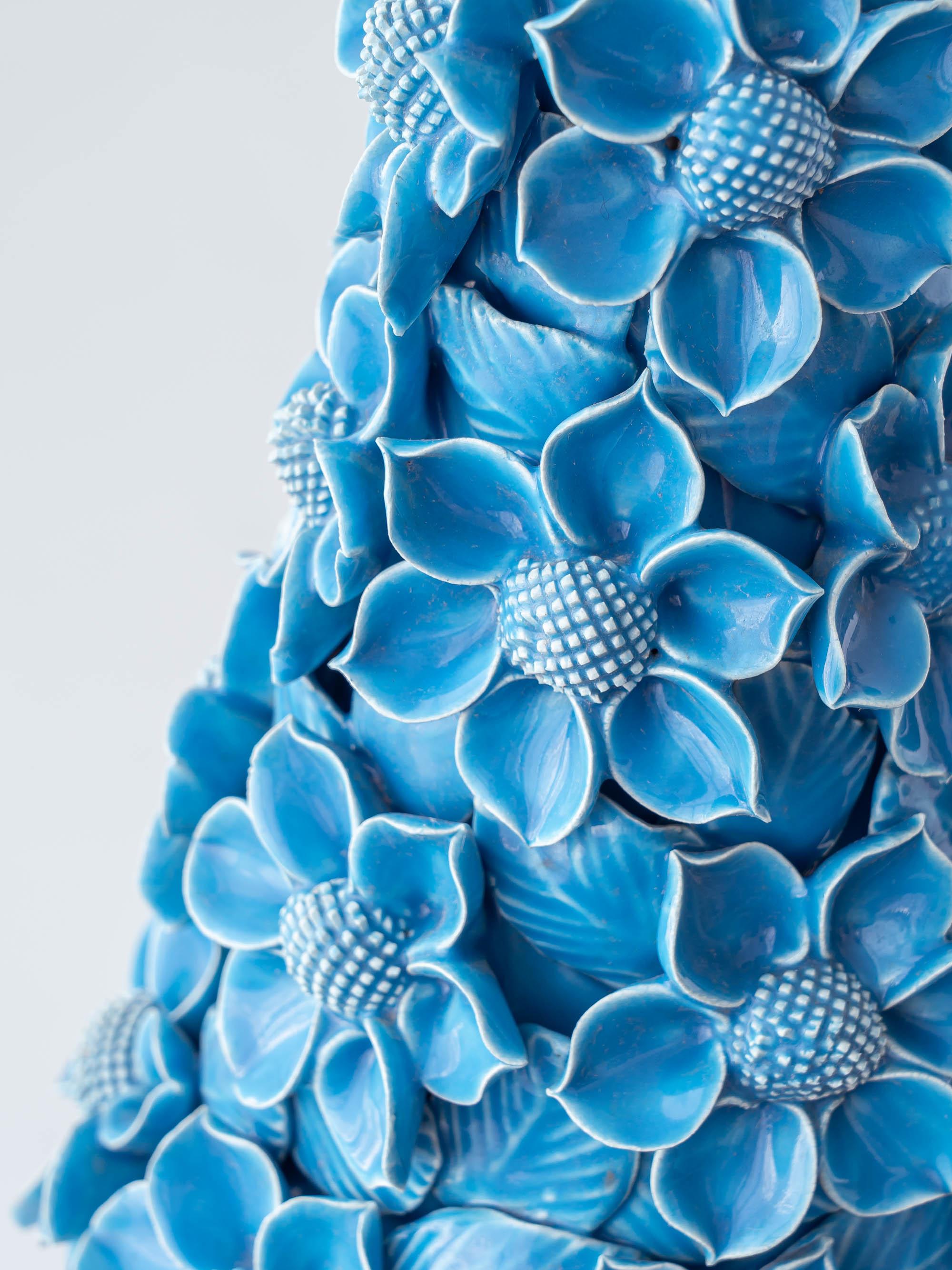 Hollywood Regency Lampe de table Manises du milieu du siècle en céramique émaillée turquoise, abat-jour en soie neuf en vente