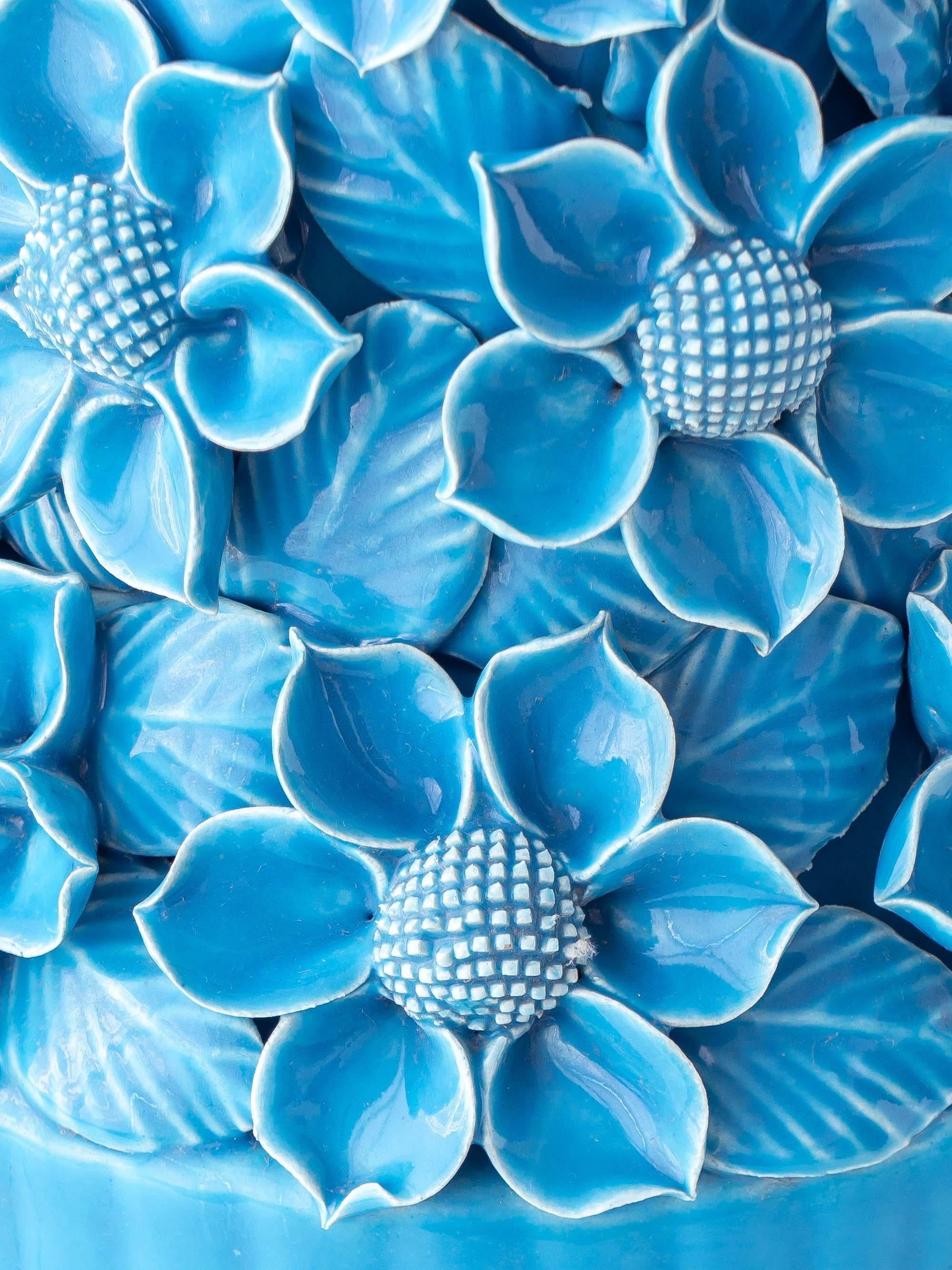 Espagnol Lampe de table Manises du milieu du siècle en céramique émaillée turquoise, abat-jour en soie neuf en vente