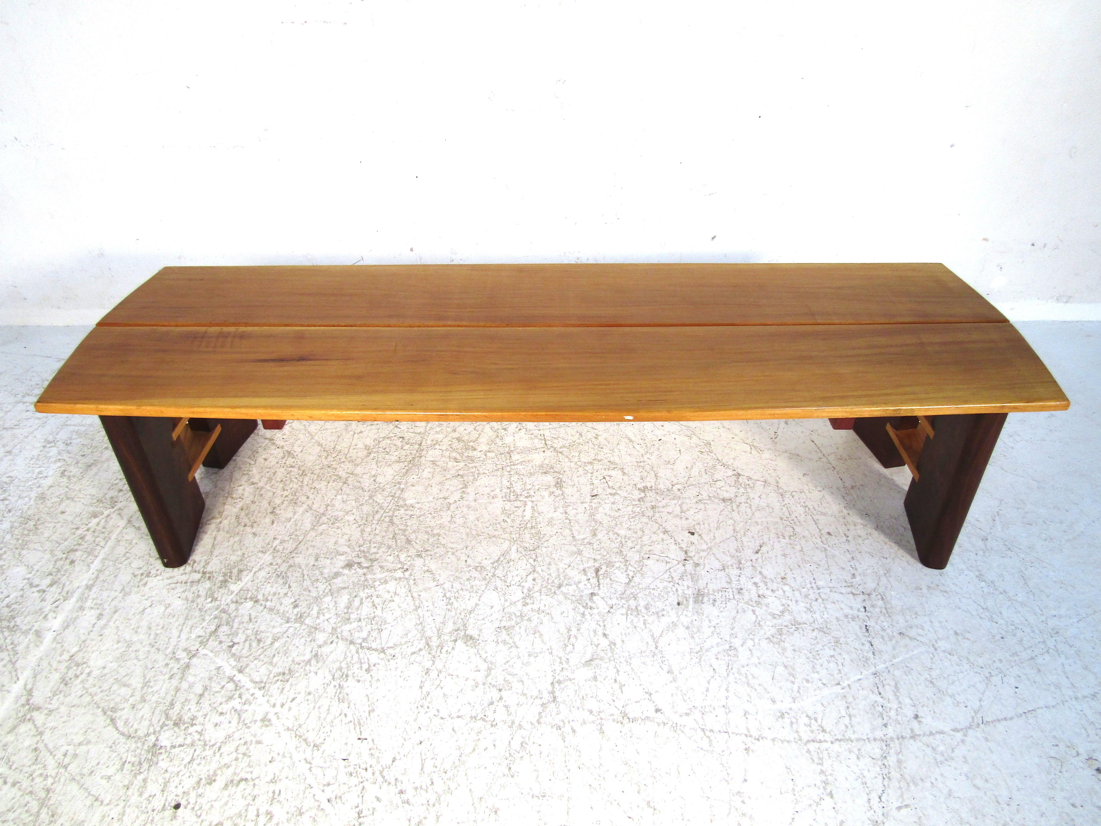 Mid-Century Modern Midcentury Maple and Walnut Coffee Table For Sale