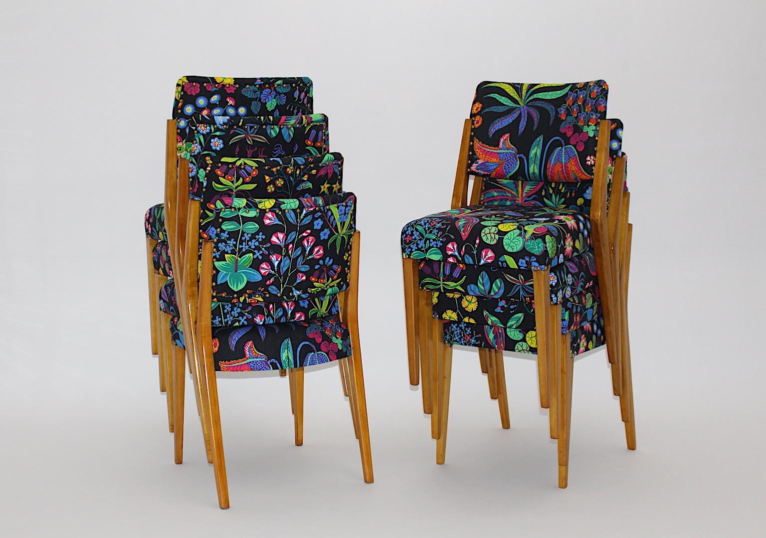 Modernist Maple Josef Frank Fabric Eight Dining Chairs Karl Schwanzer, 1950s For Sale 4